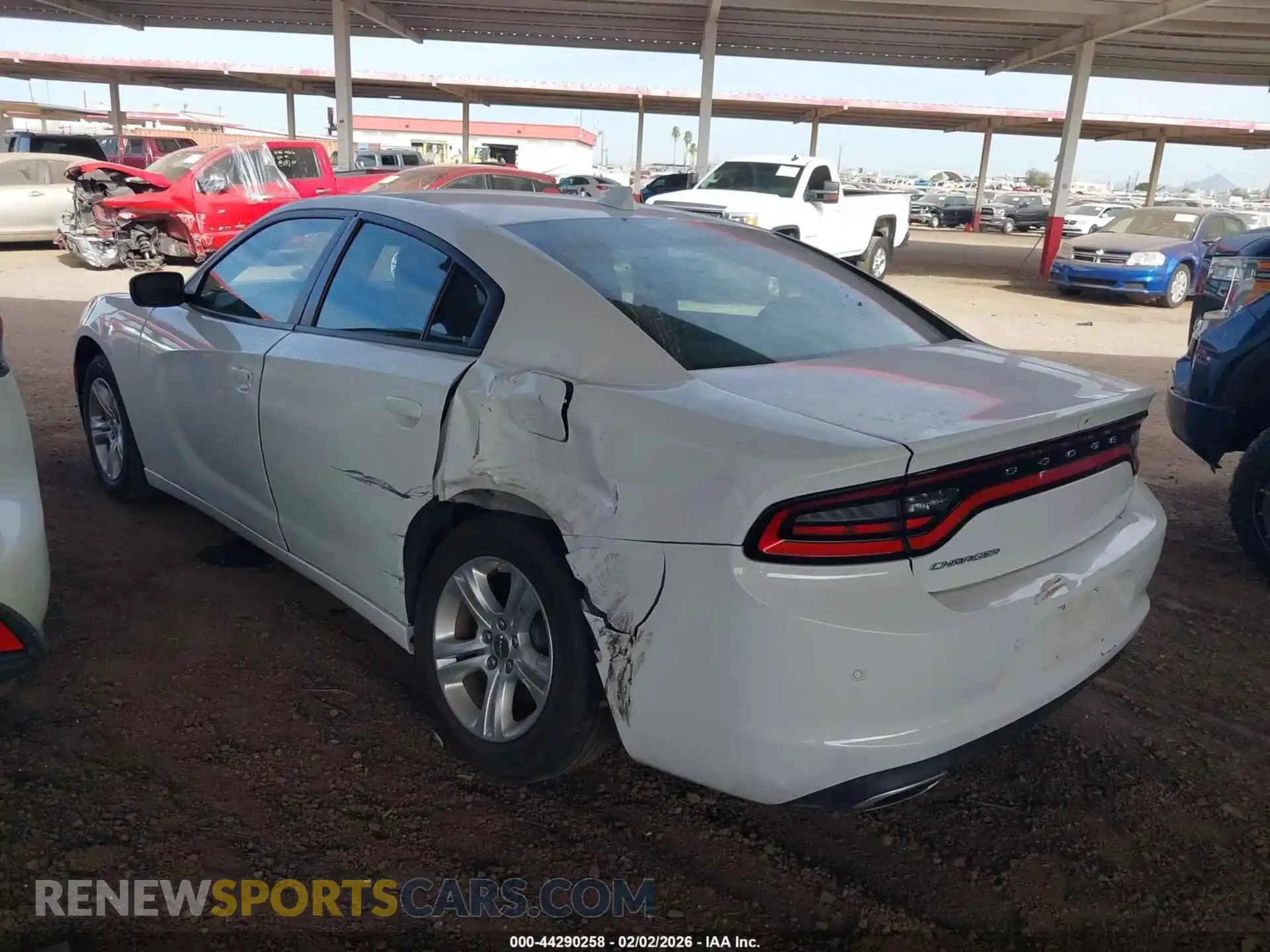 3 fotografías del automóvil dañado 2C3CDXBG3PH569178 DODGE CHARGER 2023