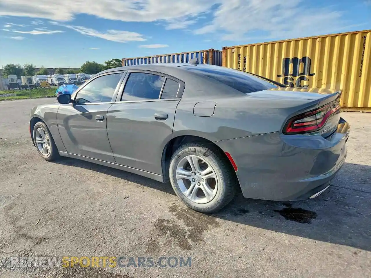 2 fotografías del automóvil dañado 2C3CDXBG3PH700139 DODGE CHARGER 2023