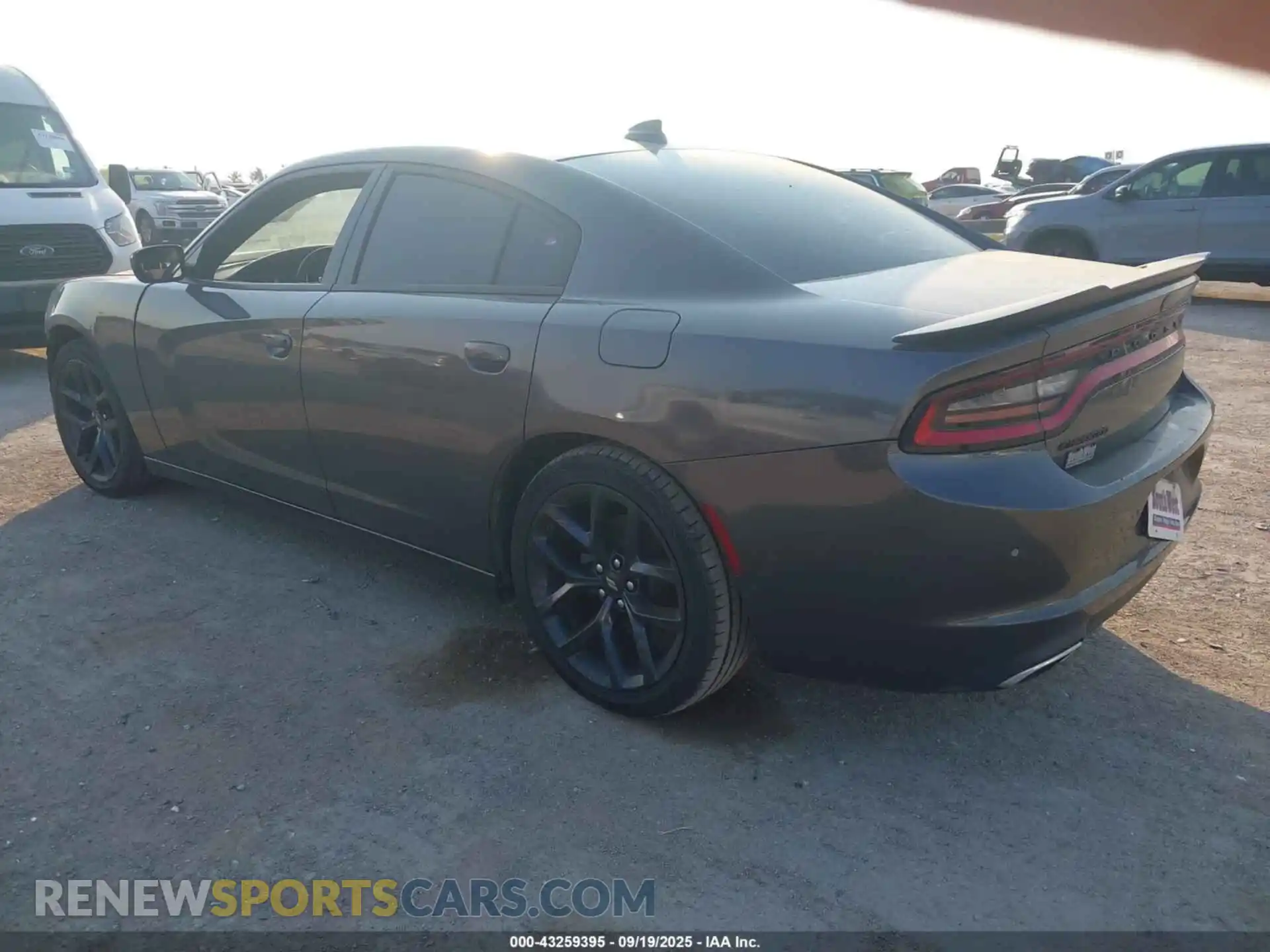 3 fotografías del automóvil dañado 2C3CDXBG7PH516502 DODGE CHARGER 2023