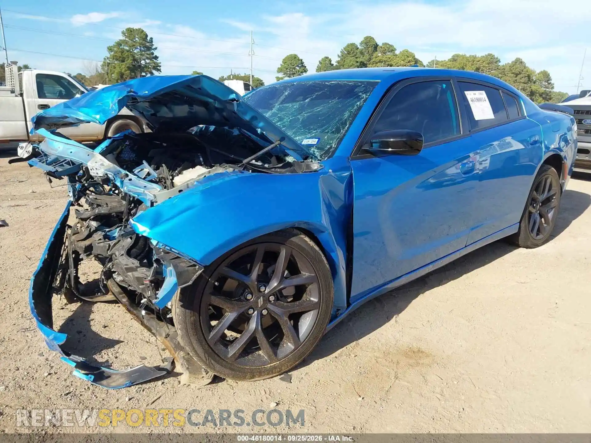 2 fotografías del automóvil dañado 2C3CDXBG9PH607996 DODGE CHARGER 2023
