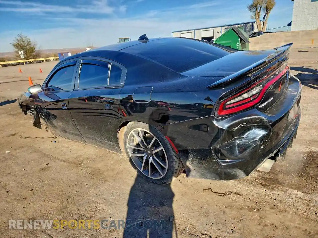 2 fotografías del automóvil dañado 2C3CDXCT5PH604458 DODGE CHARGER 2023