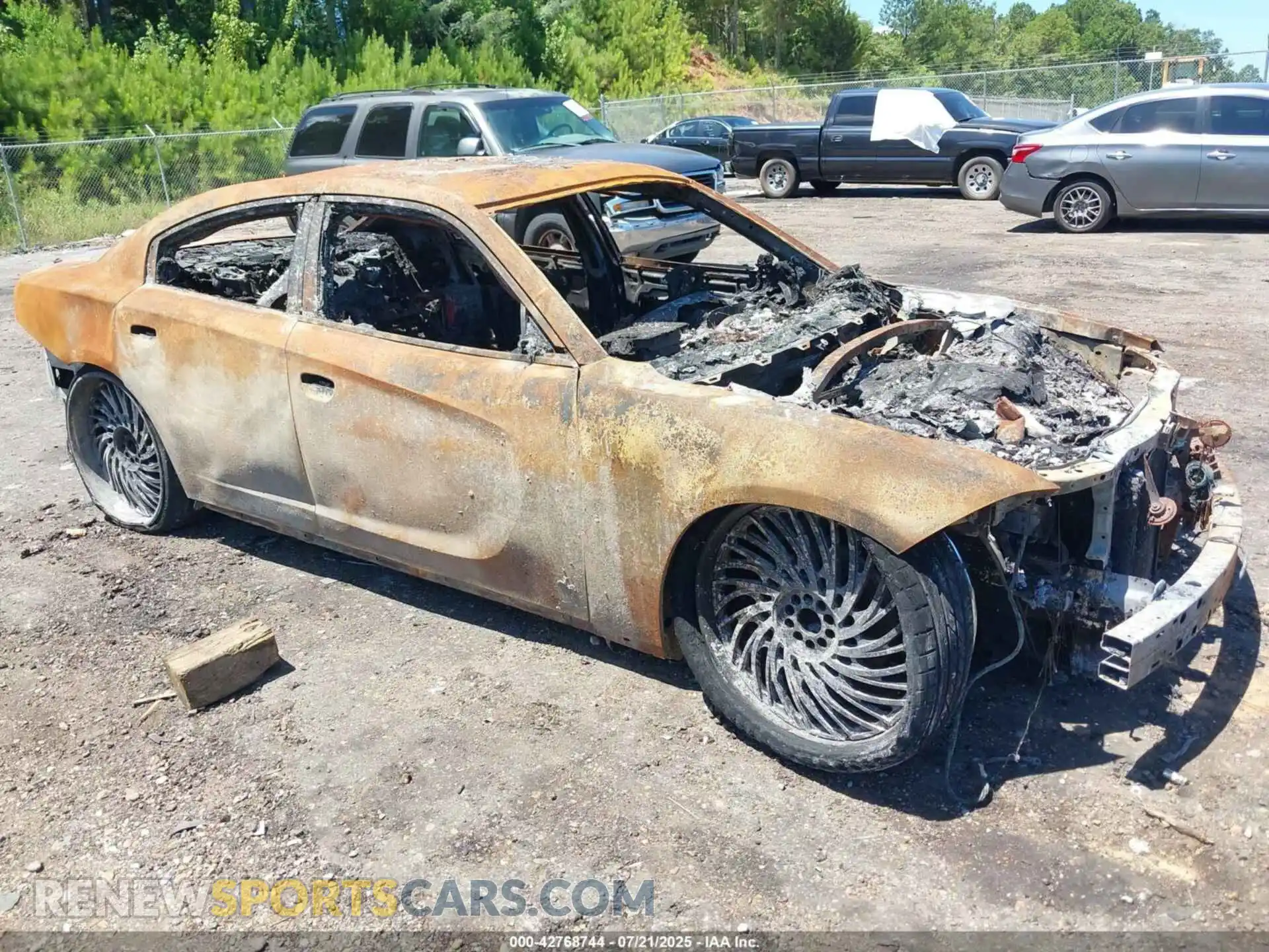 1 Фотография поврежденного автомобиля 2C3CDXGJ1PH627258 DODGE CHARGER 2023