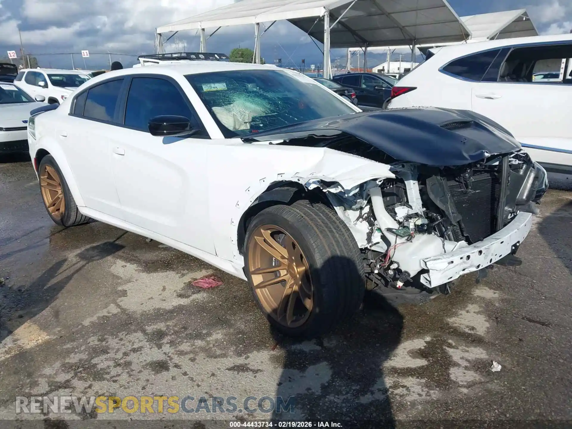 1 Photograph of a damaged car 2C3CDXGJ4PH606694 DODGE CHARGER 2023