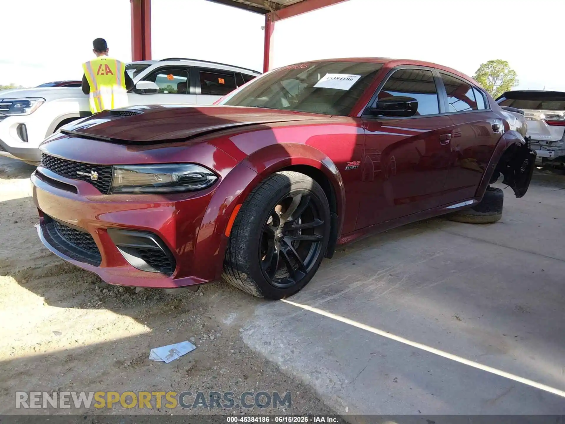 2 fotografías del automóvil dañado 2C3CDXGJ8PH686761 DODGE CHARGER 2023