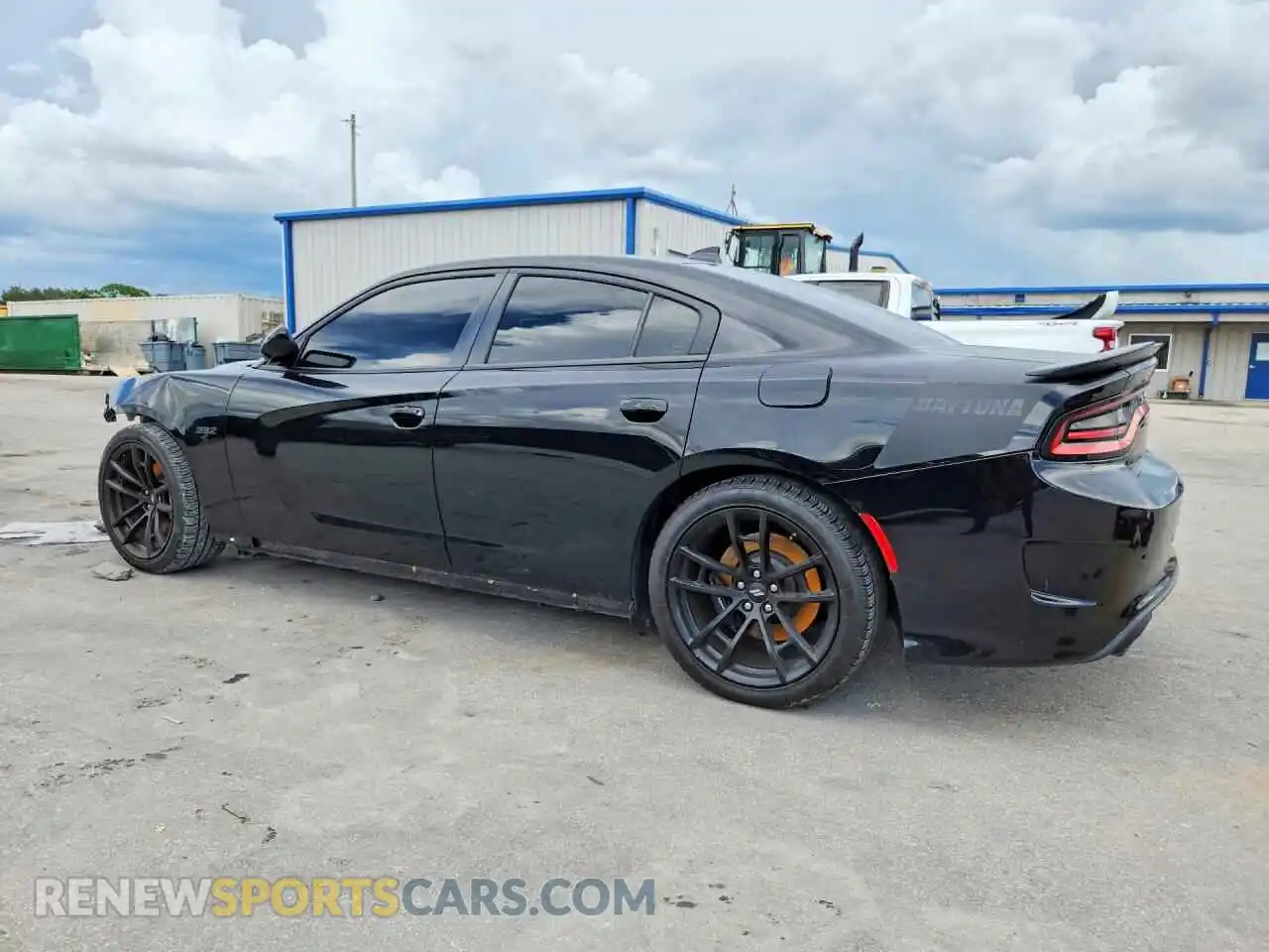 2 fotografías del automóvil dañado 2C3CDXGJ9PH598527 DODGE CHARGER 2023