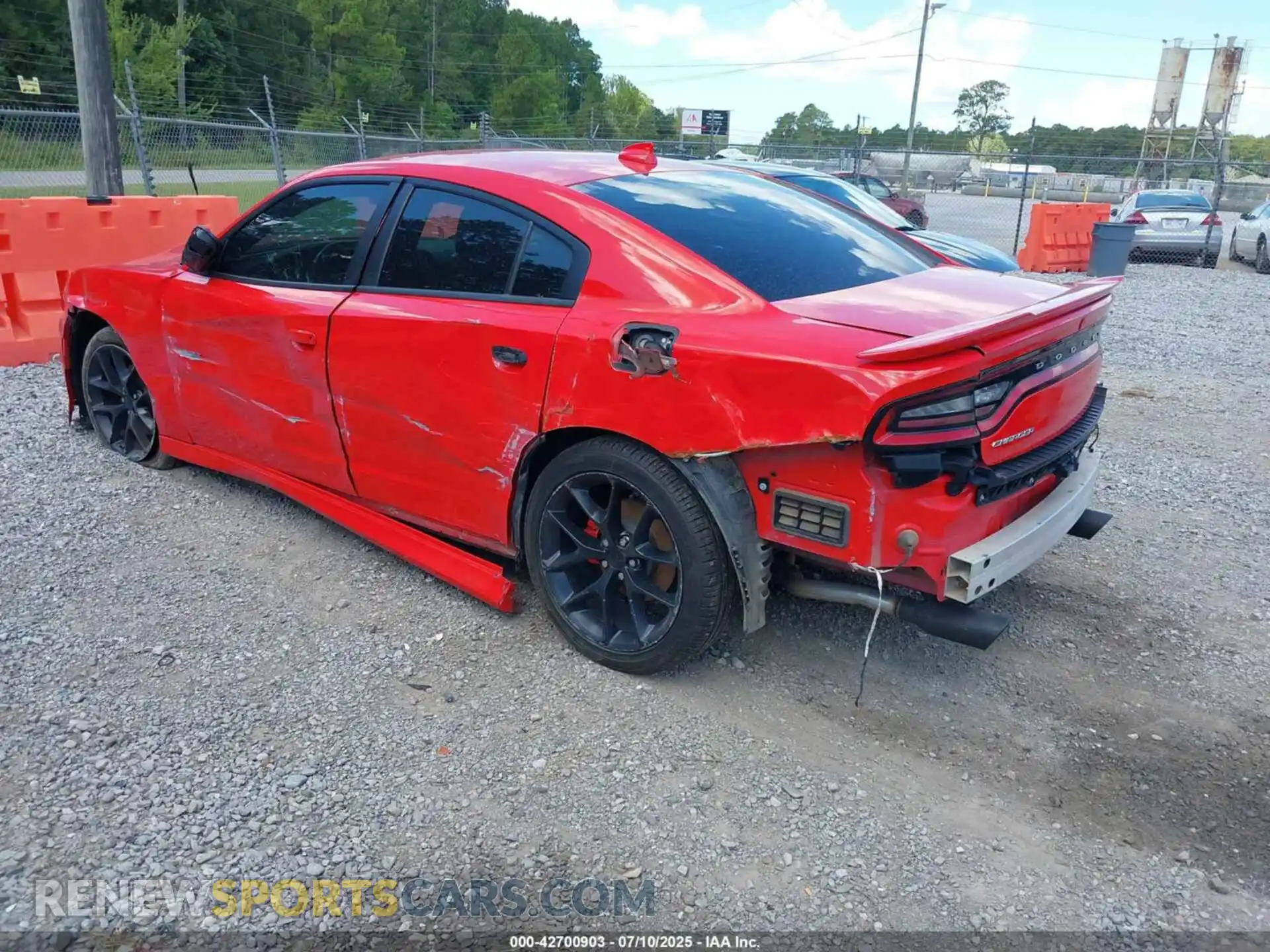 3 Photograph of a damaged car 2C3CDXHG6PH588184 DODGE CHARGER 2023