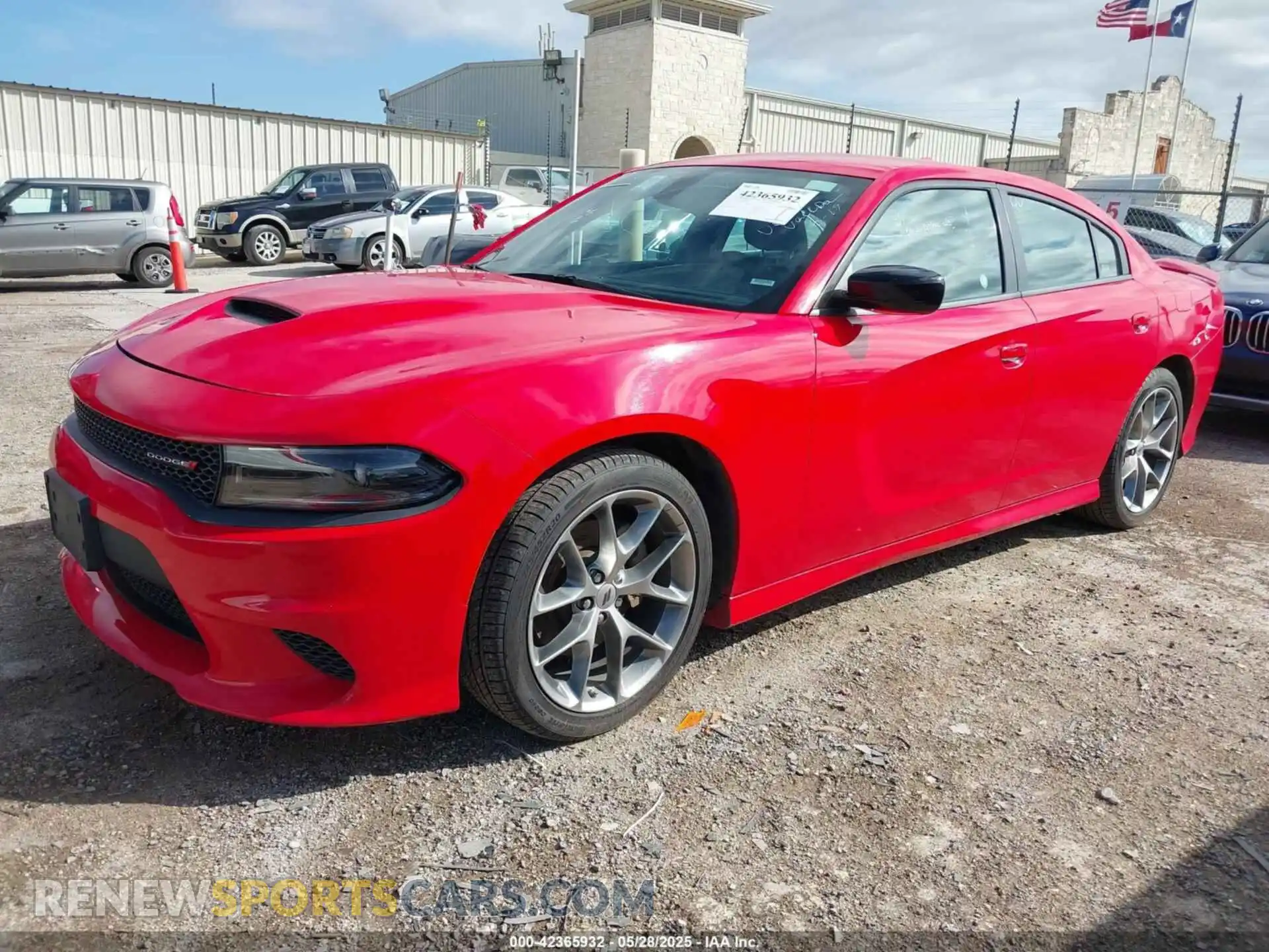 2 fotografías del automóvil dañado 2C3CDXHG8PH554392 DODGE CHARGER 2023
