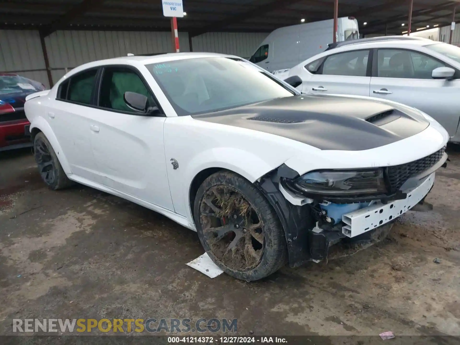 1 Photograph of a damaged car 2C3CDXL95PH638470 DODGE CHARGER 2023