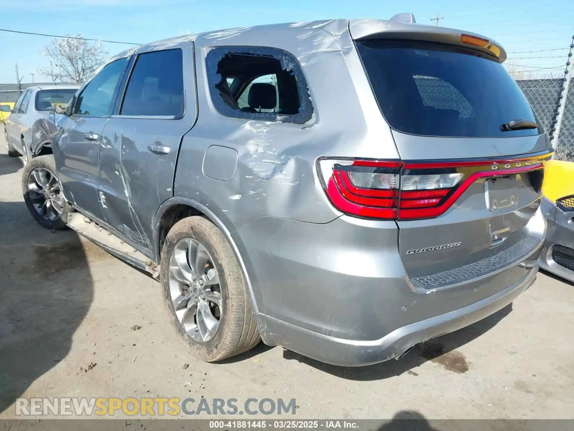 3 Photograph of a damaged car 1C4RDHDG8KC647359 DODGE DURANGO 2019
