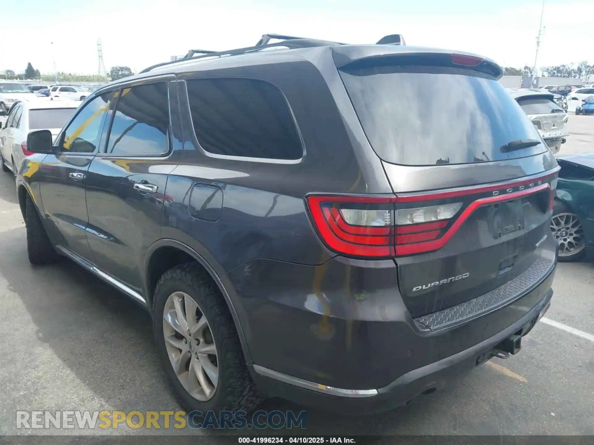 3 Photograph of a damaged car 1C4RDHEG0LC214358 DODGE DURANGO 2020