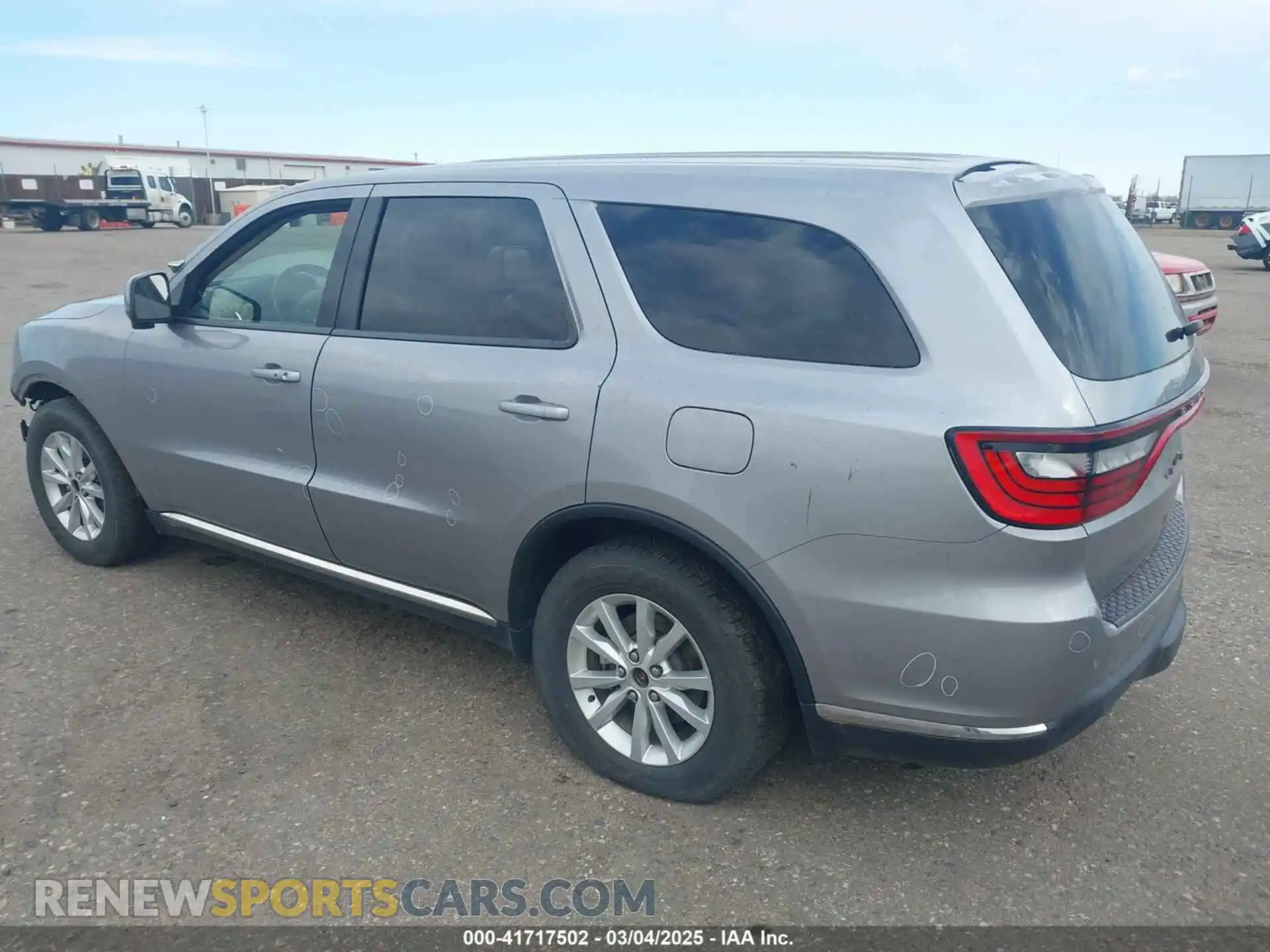 3 Photograph of a damaged car 1C4SDJFT1LC381509 DODGE DURANGO 2020