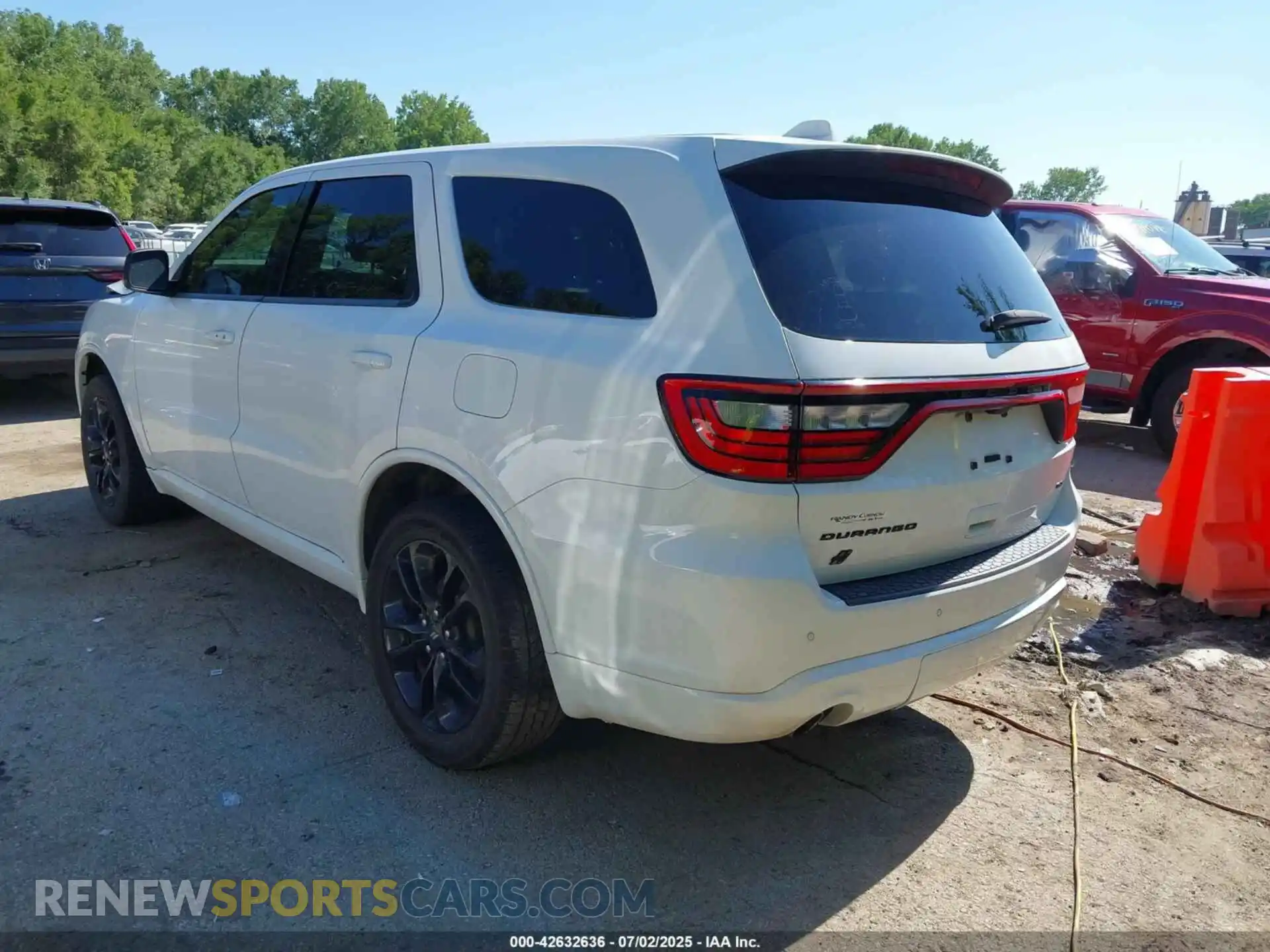 3 Photograph of a damaged car 1C4RDJDG4MC643495 DODGE DURANGO 2021