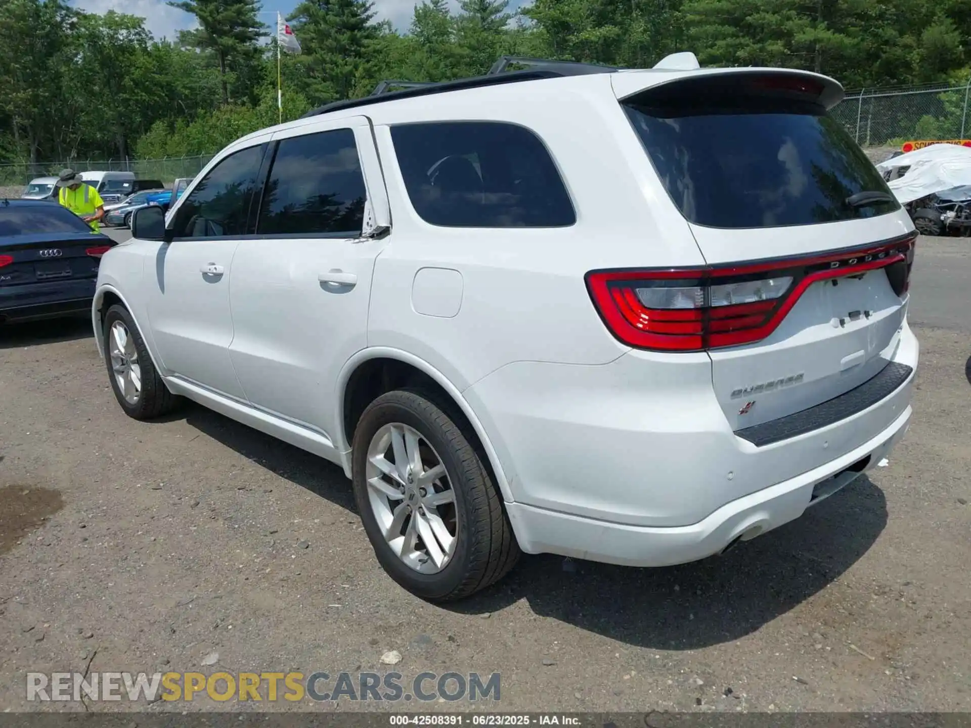 3 Photograph of a damaged car 1C4RDJDG7MC575614 DODGE DURANGO 2021