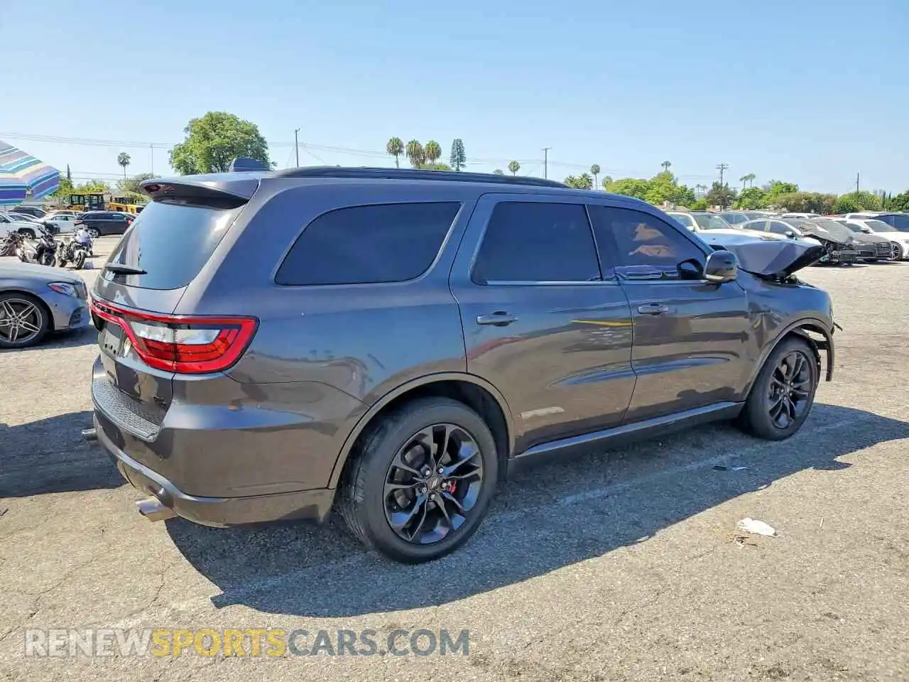 3 fotografías del automóvil dañado 1C4SDHCT1MC694378 DODGE DURANGO 2021