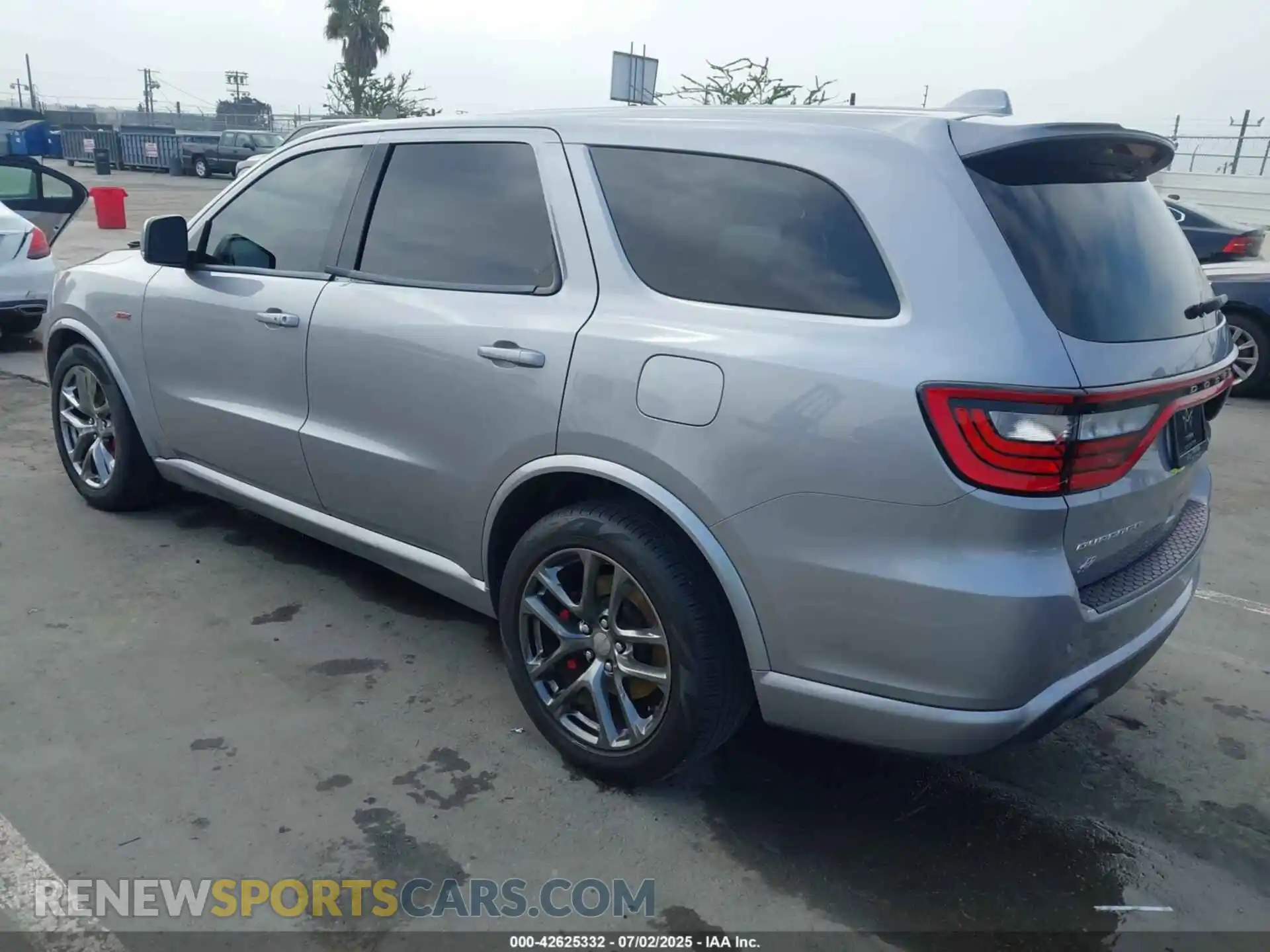3 Photograph of a damaged car 1C4SDJGJXMC883935 DODGE DURANGO 2021