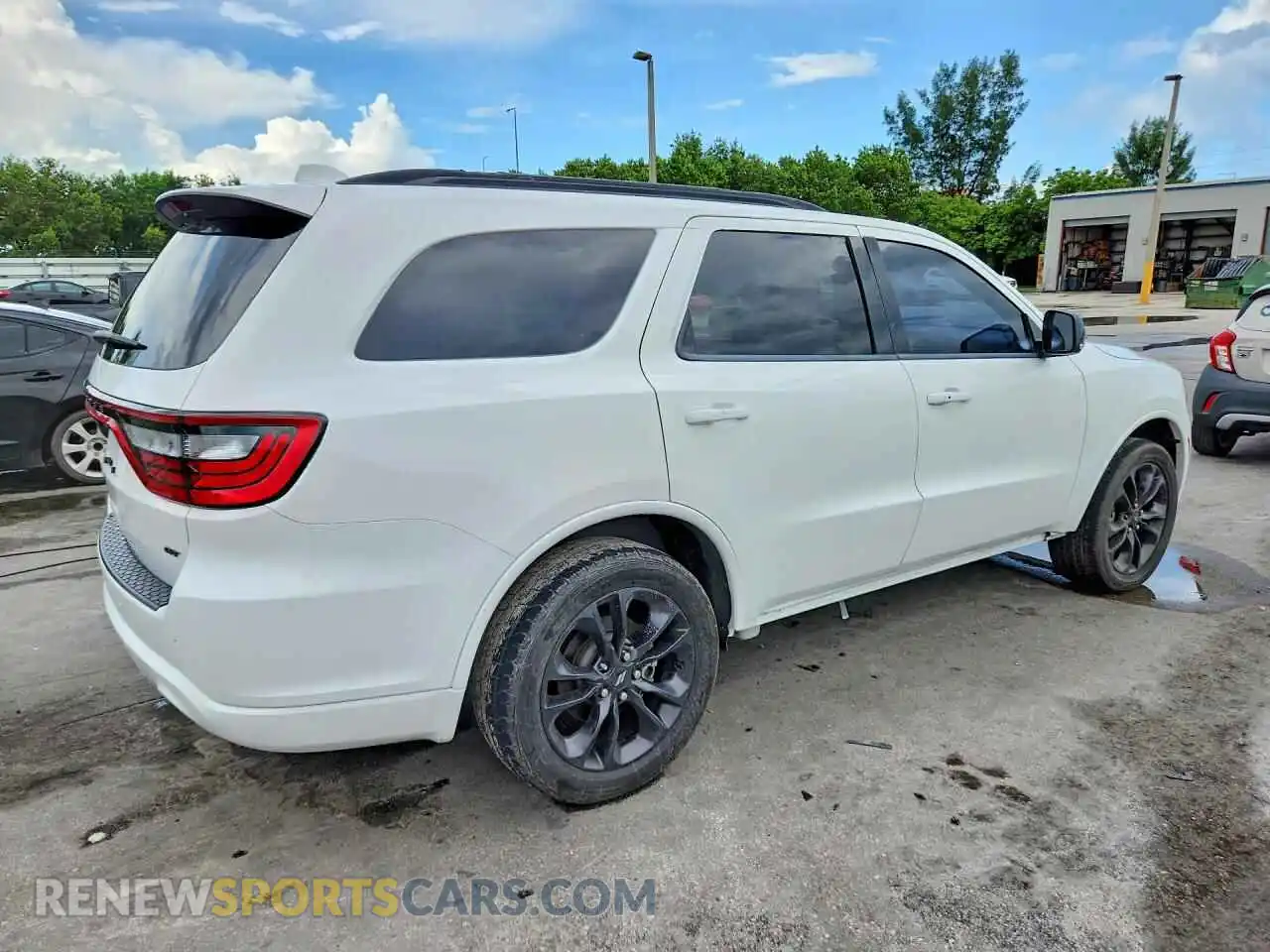 3 Photograph of a damaged car 1C4RDJDG0NC188257 DODGE DURANGO 2022
