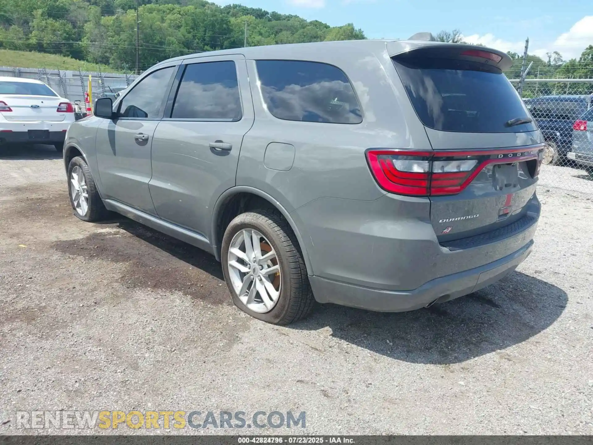 3 Photograph of a damaged car 1C4RDJDG7NC219925 DODGE DURANGO 2022