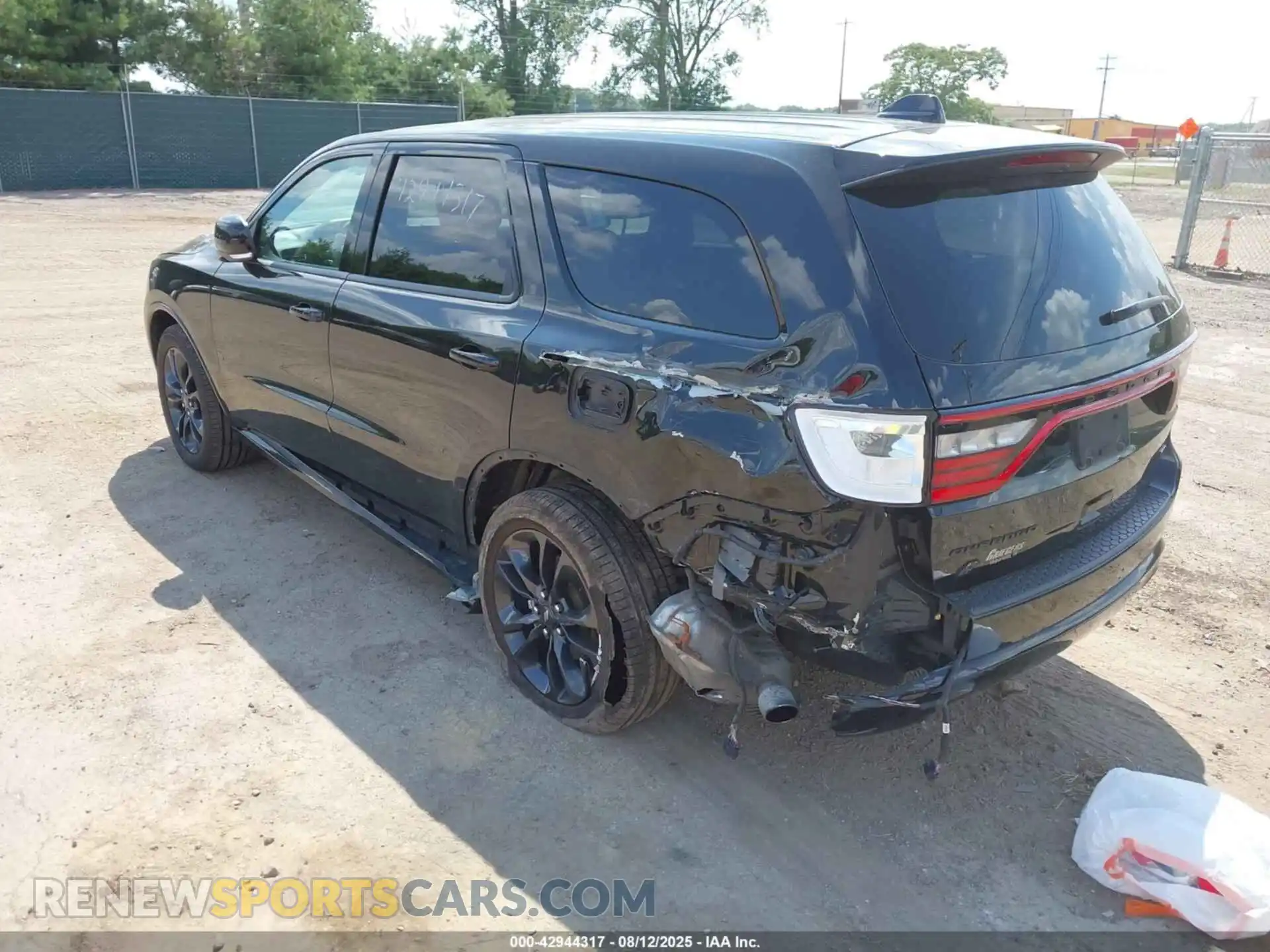 3 Photograph of a damaged car 1C4RDJDG8NC206472 DODGE DURANGO 2022