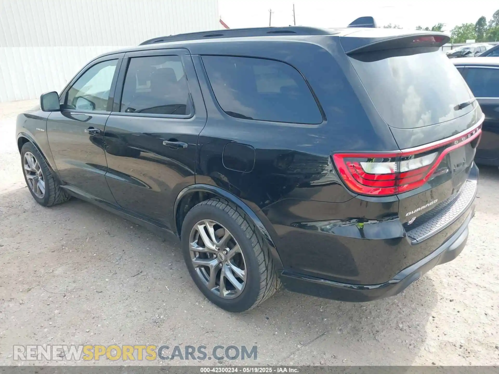 3 Photograph of a damaged car 1C4SDJCTXNC223161 DODGE DURANGO 2022
