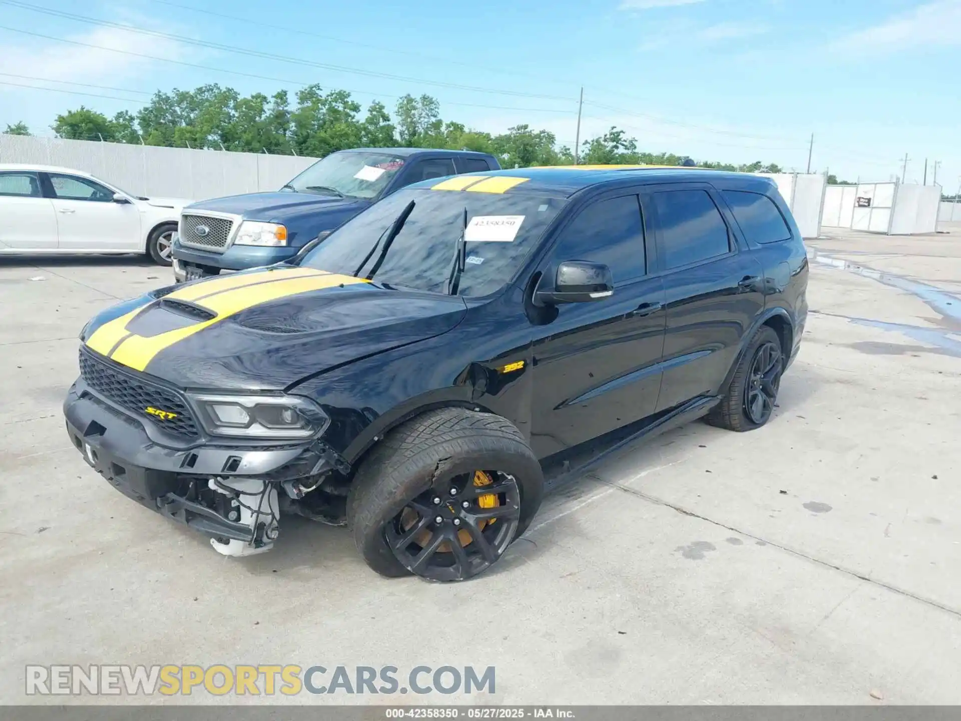 2 Photograph of a damaged car 1C4SDJGJ1NC195596 DODGE DURANGO 2022
