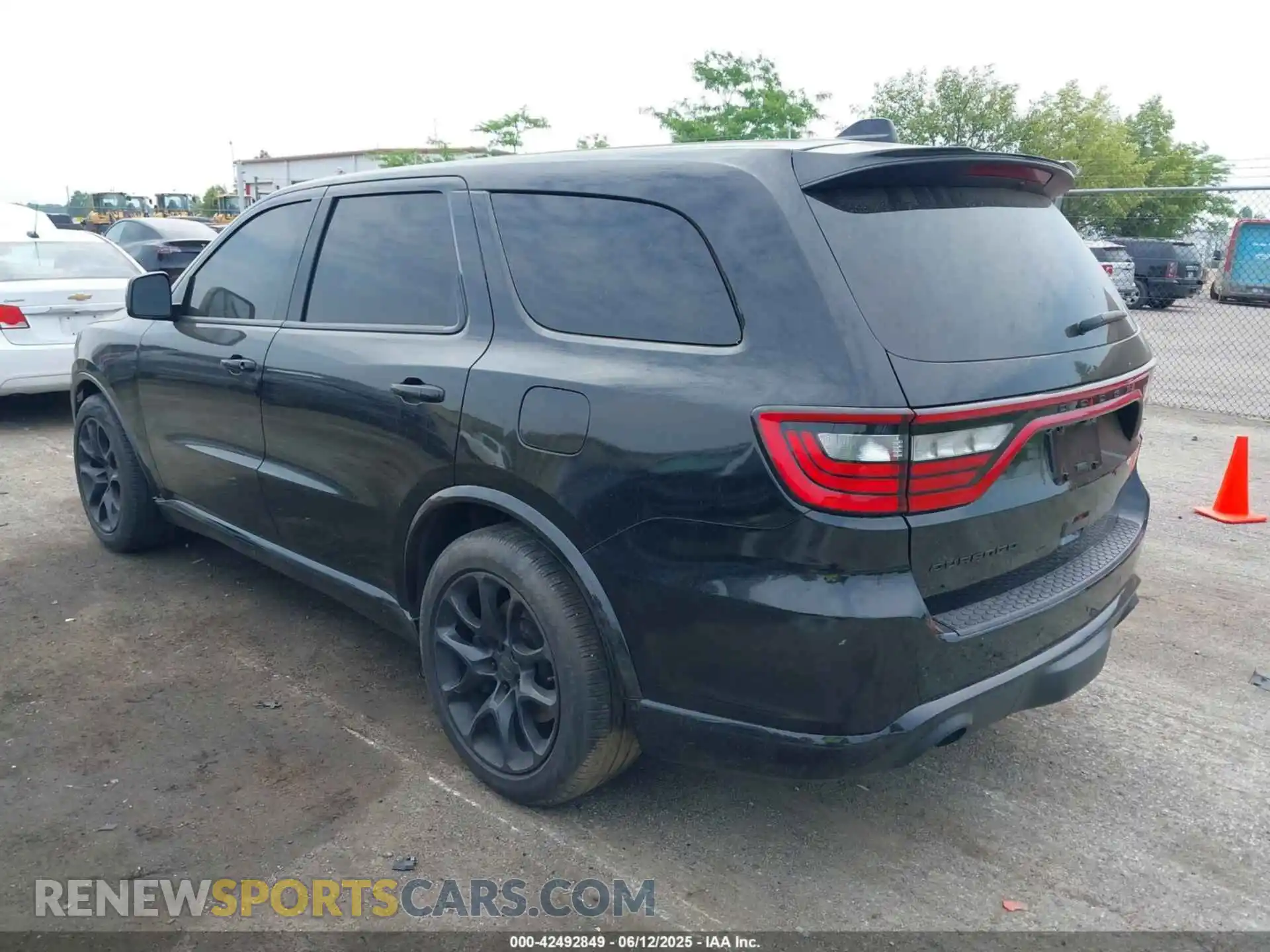 3 Photograph of a damaged car 1C4SDJGJ6NC133076 DODGE DURANGO 2022