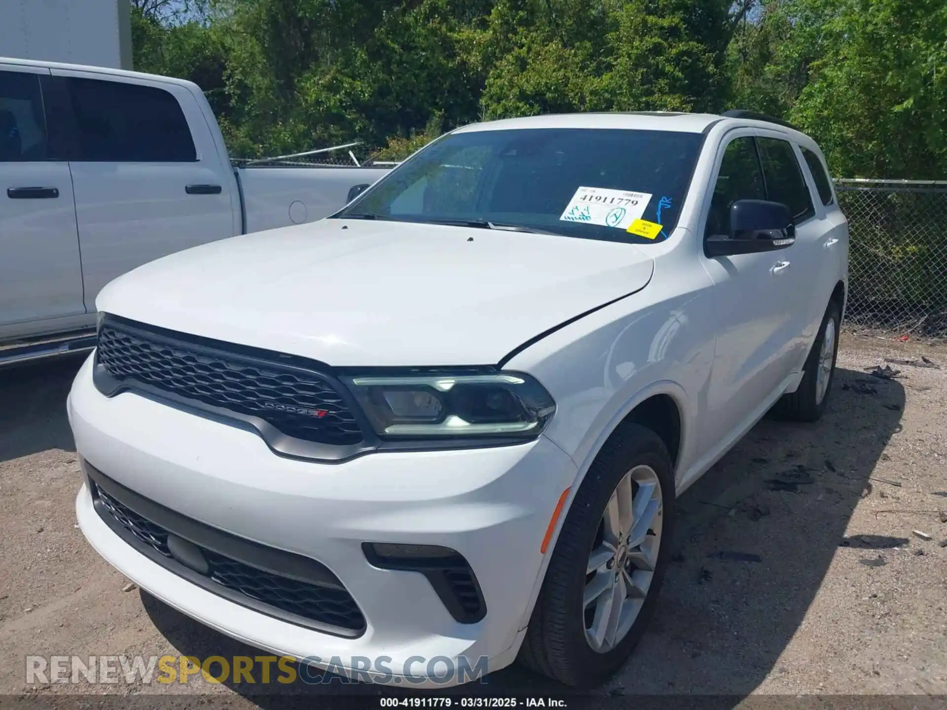 2 fotografías del automóvil dañado 1C4RDJDG6PC603410 DODGE DURANGO 2023