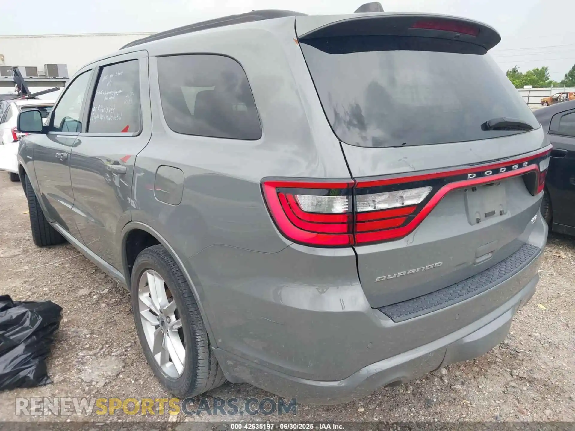 3 Photograph of a damaged car 1C4SDHCT9PC553174 DODGE DURANGO 2023