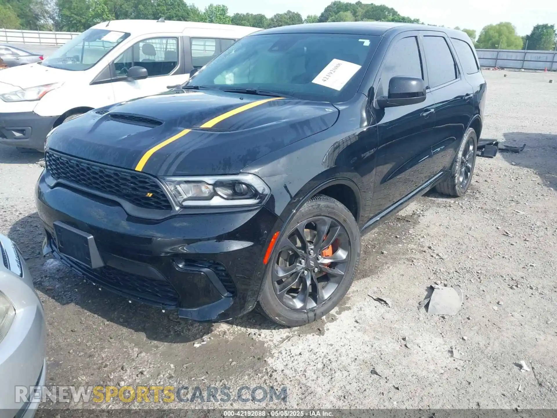 2 Photograph of a damaged car 1C4SDJCTXPC695055 DODGE DURANGO 2023