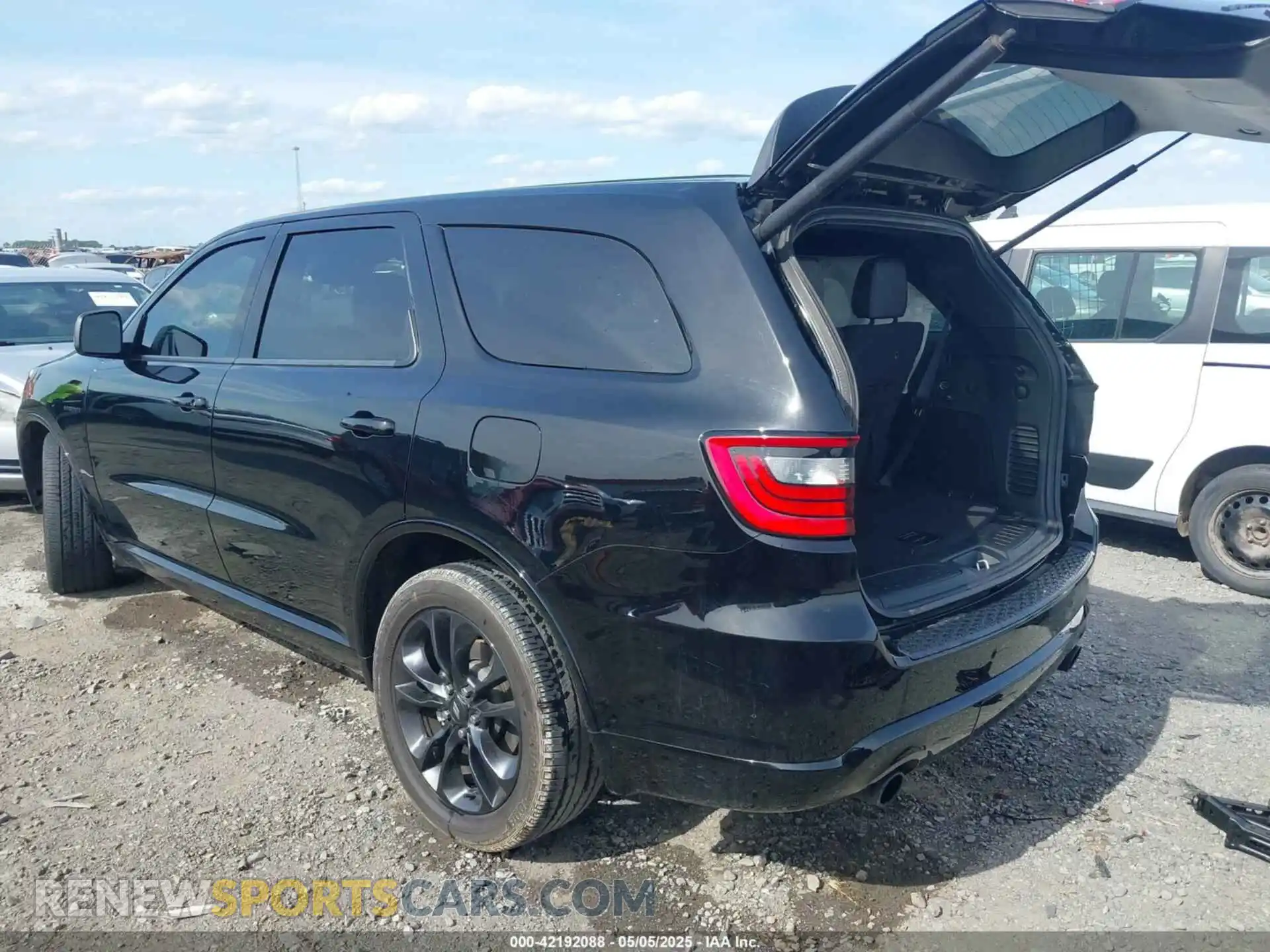 3 Photograph of a damaged car 1C4SDJCTXPC695055 DODGE DURANGO 2023