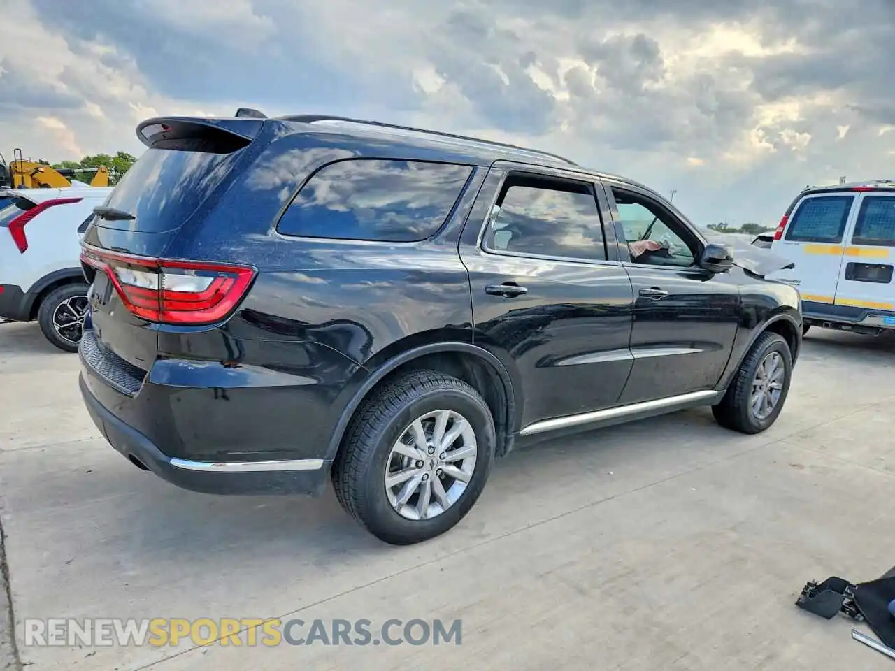 3 Фотография поврежденного автомобиля 1C4RDJAG4RC114799 DODGE DURANGO 2024
