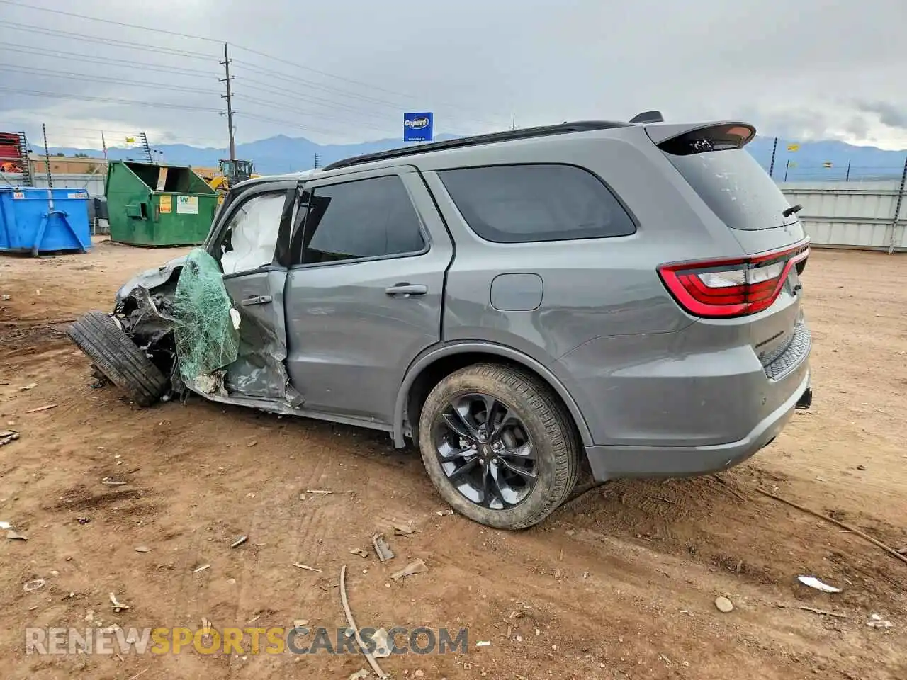 2 fotografías del automóvil dañado 1C4RDJDG0RC173652 DODGE DURANGO 2024