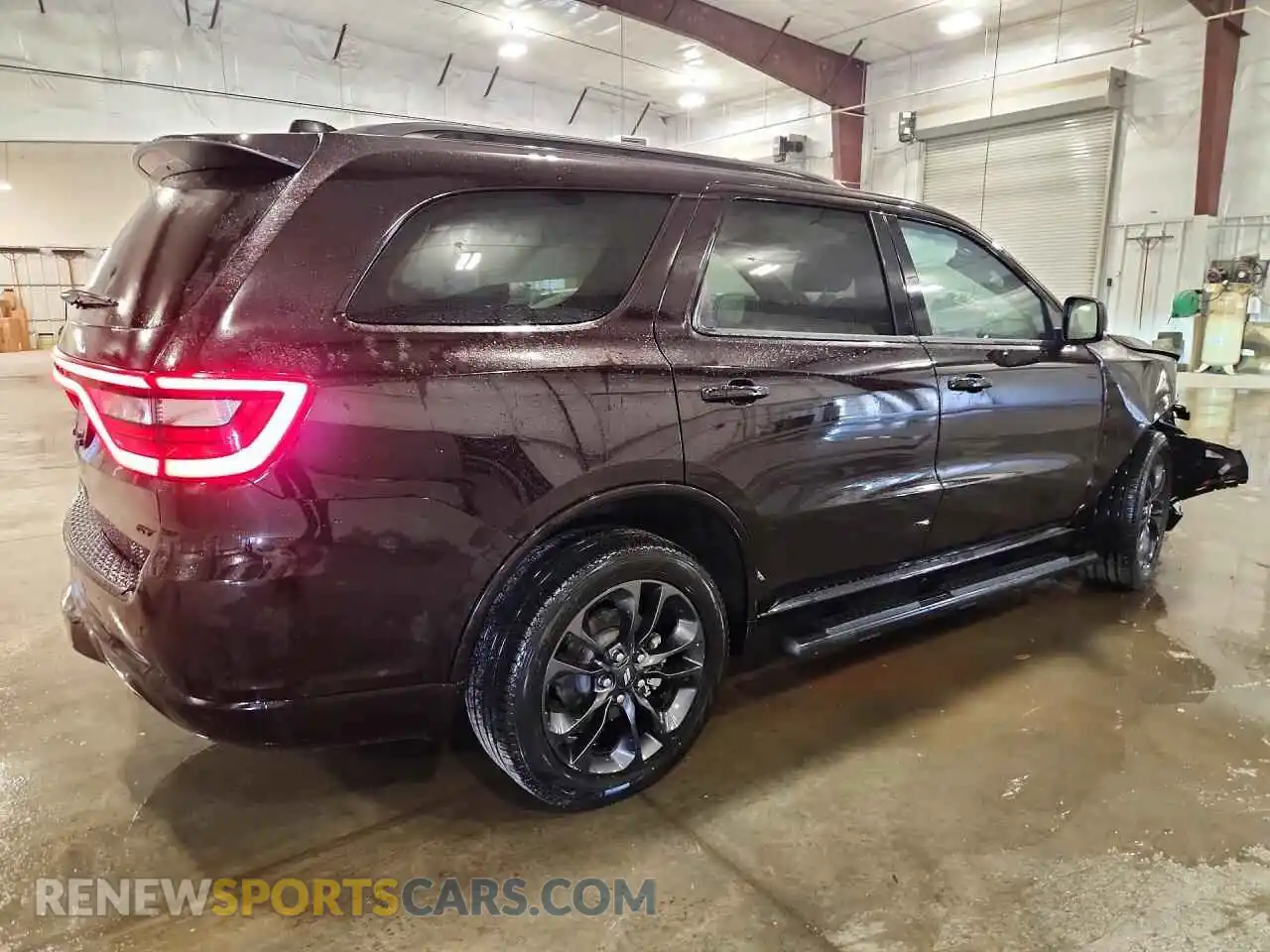 3 Photograph of a damaged car 1C4RDJDG3RC238123 DODGE DURANGO 2024