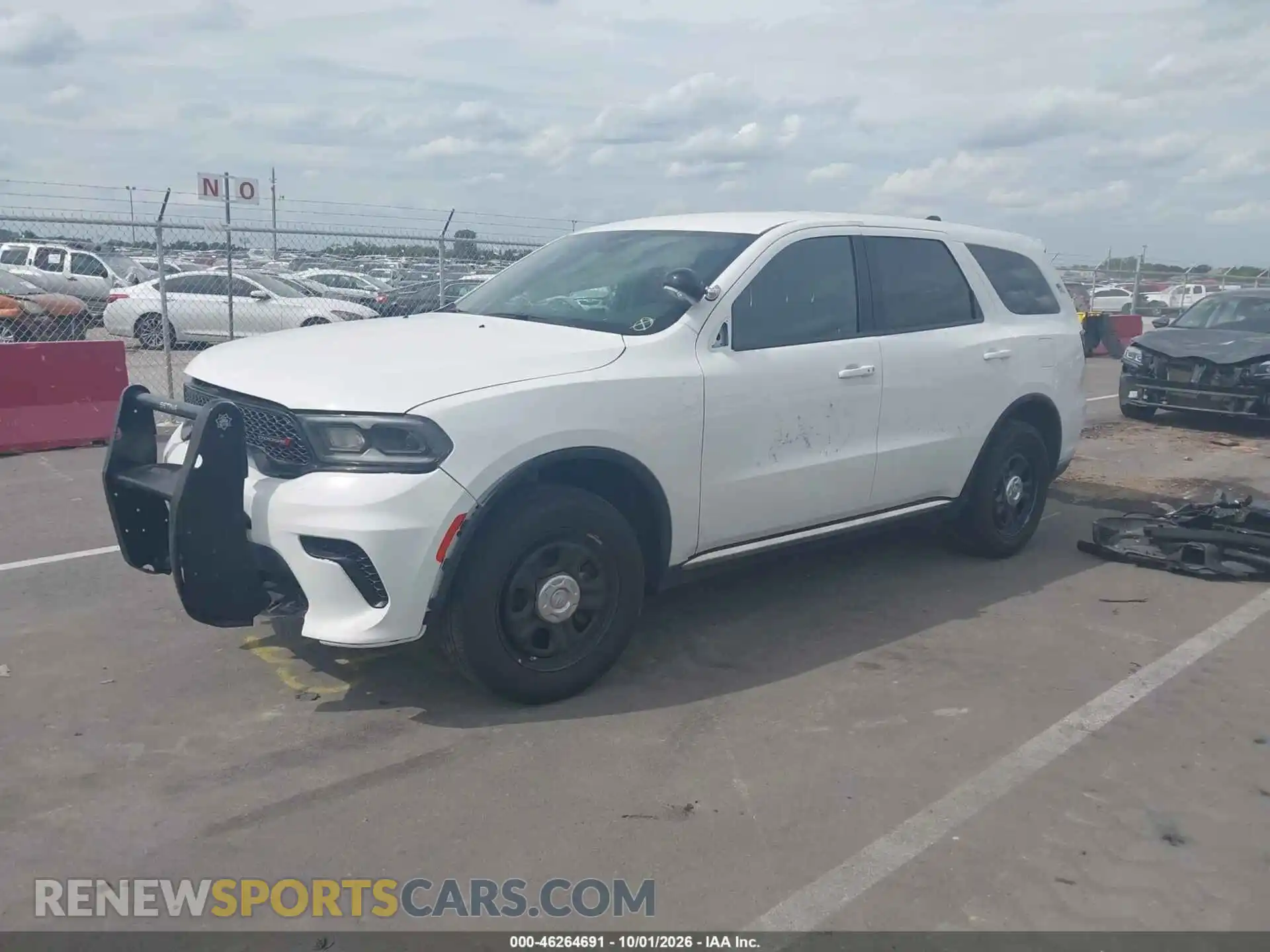 2 fotografías del automóvil dañado 1C4RDJFG5RC204990 DODGE DURANGO 2024