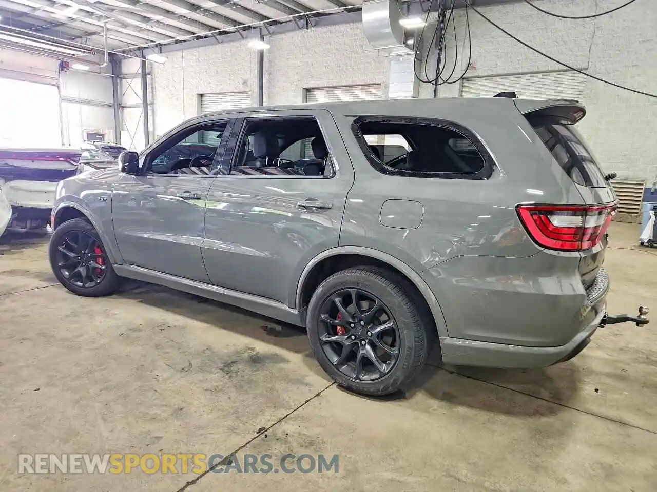 2 fotografías del automóvil dañado 1C4SDJGJXRC101852 DODGE DURANGO 2024