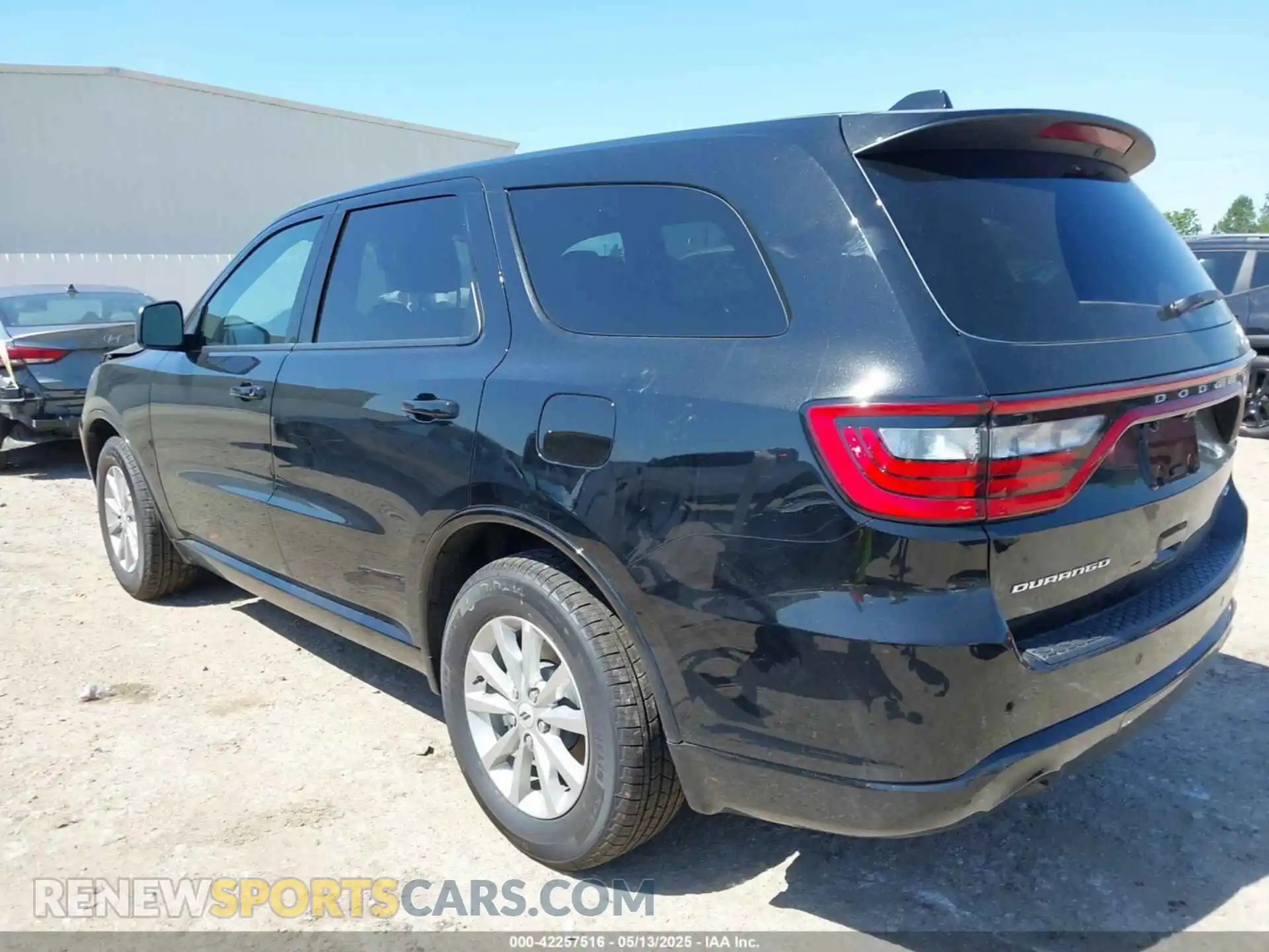 3 Photograph of a damaged car 1C4RDHDG9SC537744 DODGE DURANGO 2025