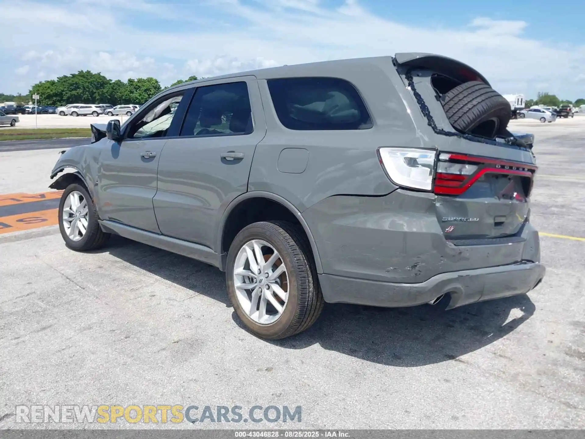 3 Photograph of a damaged car 1C4RDJDG2SC547233 DODGE DURANGO 2025