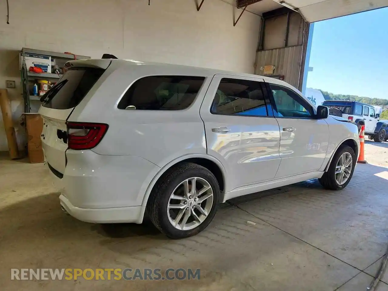 3 Photograph of a damaged car 1C4RDJDG3SC537150 DODGE DURANGO 2025