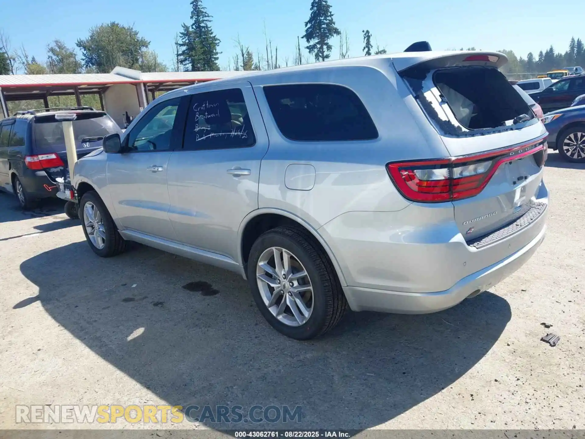 3 Photograph of a damaged car 1C4RDJDG5SC538087 DODGE DURANGO 2025
