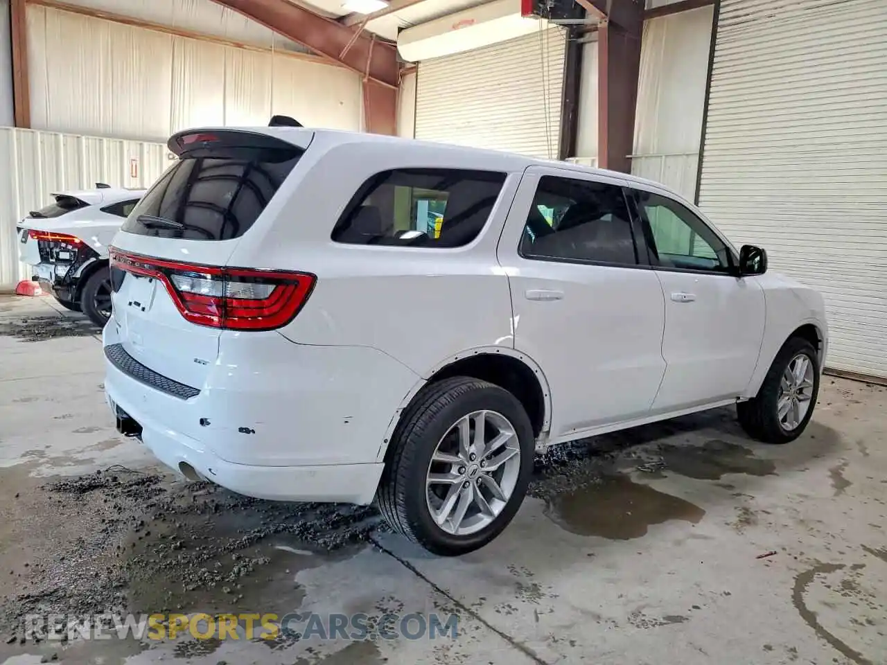 3 Photograph of a damaged car 1C4RDJDG7SC520951 DODGE DURANGO 2025