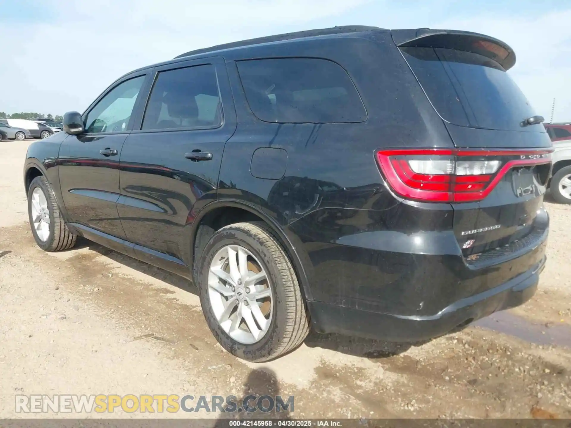 3 Photograph of a damaged car 1C4RDJDG8SC517864 DODGE DURANGO 2025