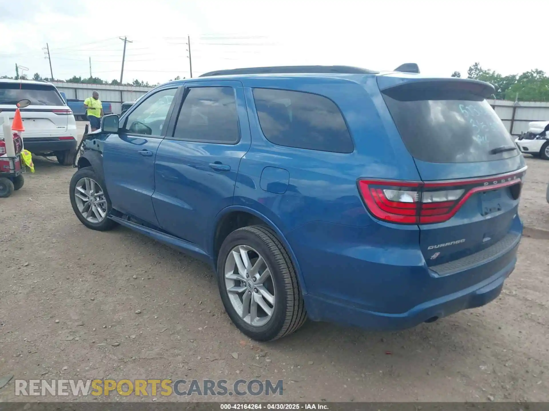 3 fotografías del automóvil dañado 1C4RDJDG9SC517906 DODGE DURANGO 2025