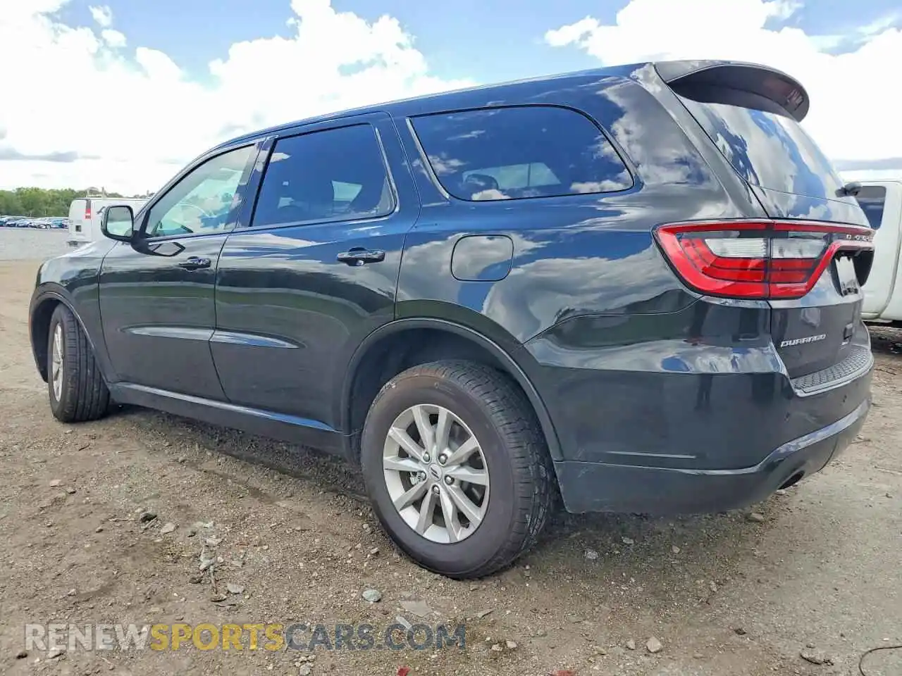 2 fotografías del automóvil dañado 1C4RDHDG1TC245684 DODGE DURANGO 2026