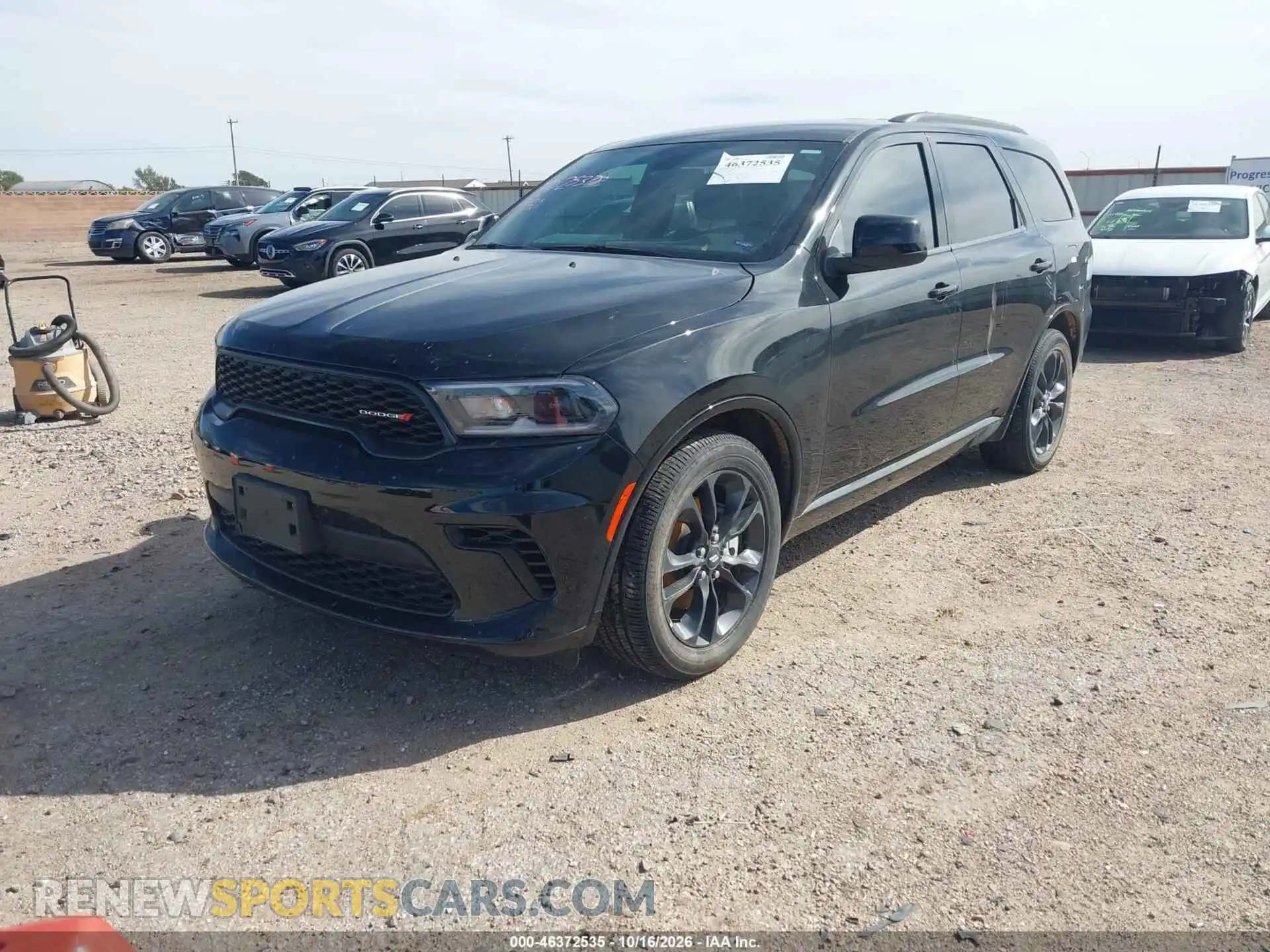 2 fotografías del automóvil dañado 1C4RDHDG8TC253913 DODGE DURANGO 2026