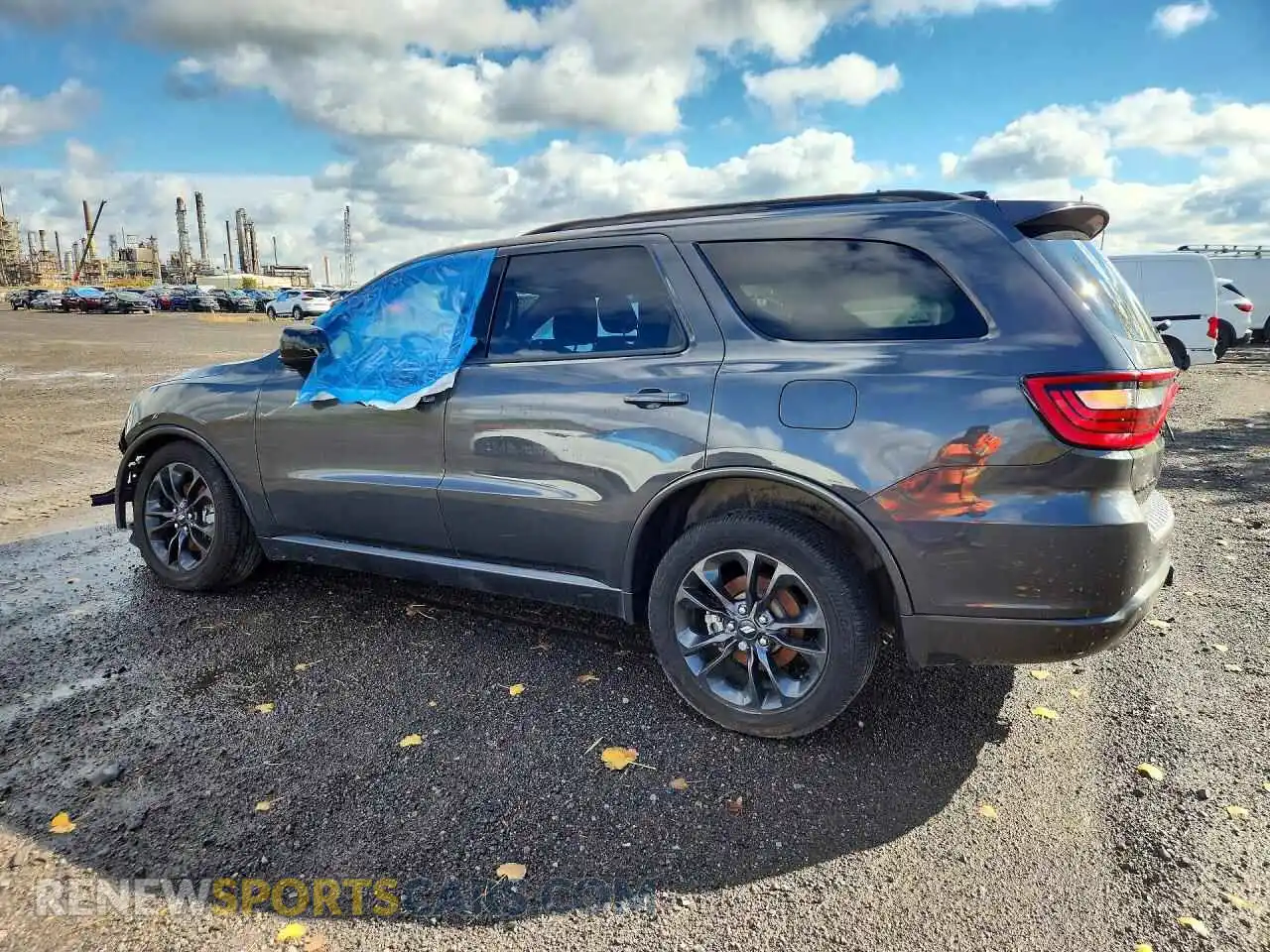 2 fotografías del automóvil dañado 1C4RDJDG1TC156284 DODGE DURANGO 2026