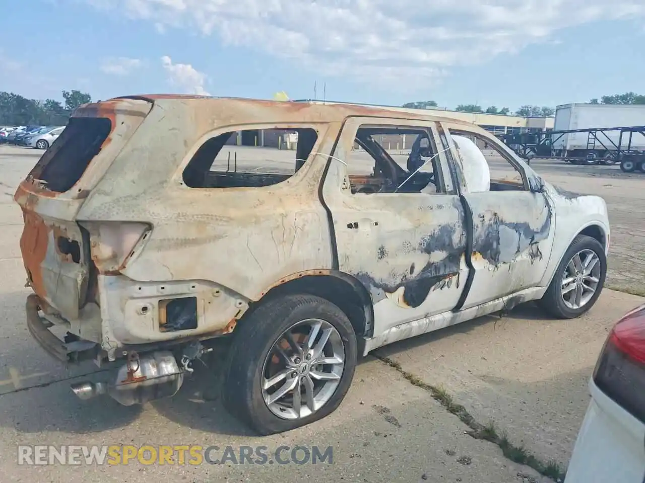 3 Photograph of a damaged car 1C4RDJDG6TC246210 DODGE DURANGO 2026