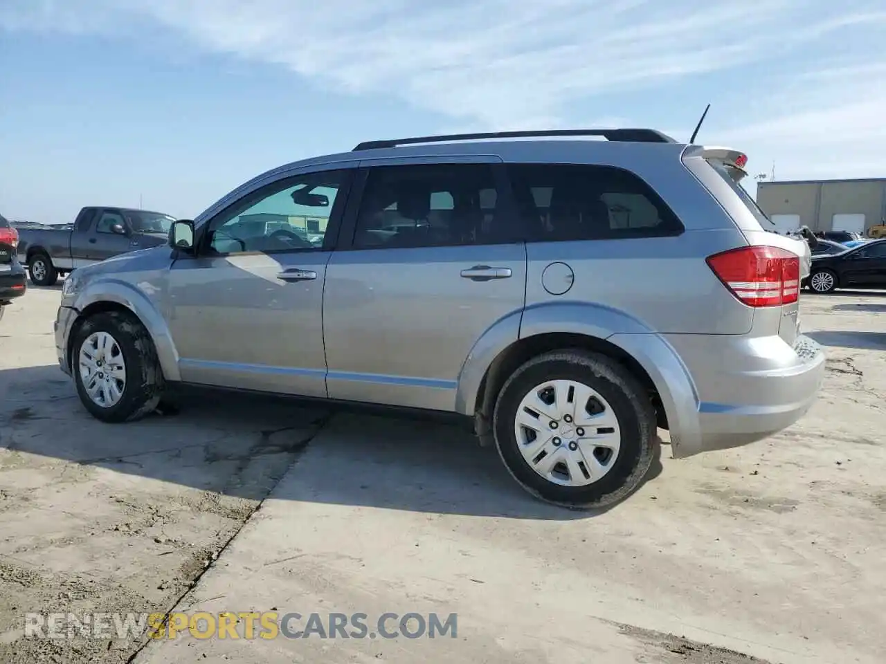 2 Photograph of a damaged car 3C4PDCAB3KT859691 DODGE JOURNEY 2019