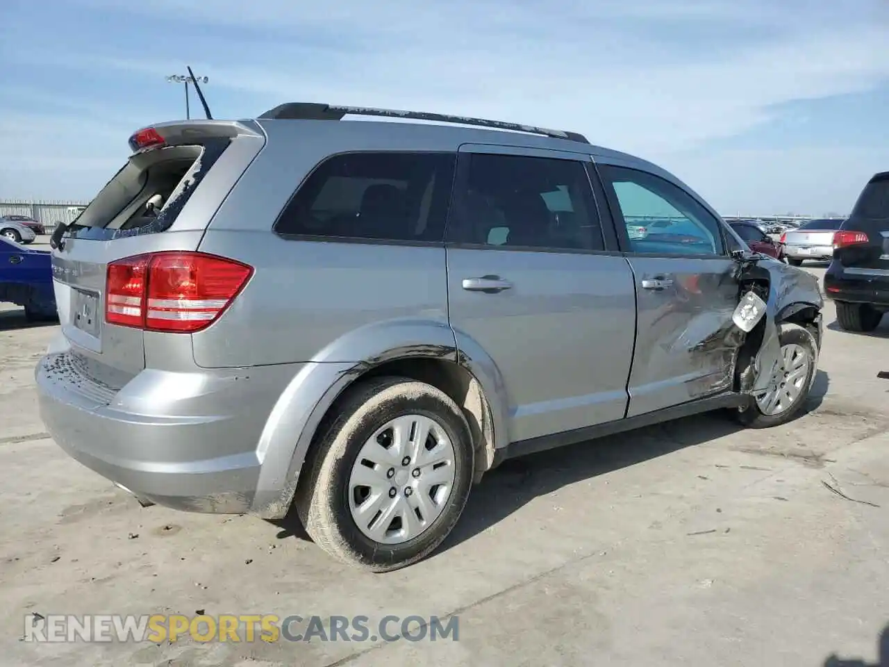 3 Photograph of a damaged car 3C4PDCAB3KT859691 DODGE JOURNEY 2019