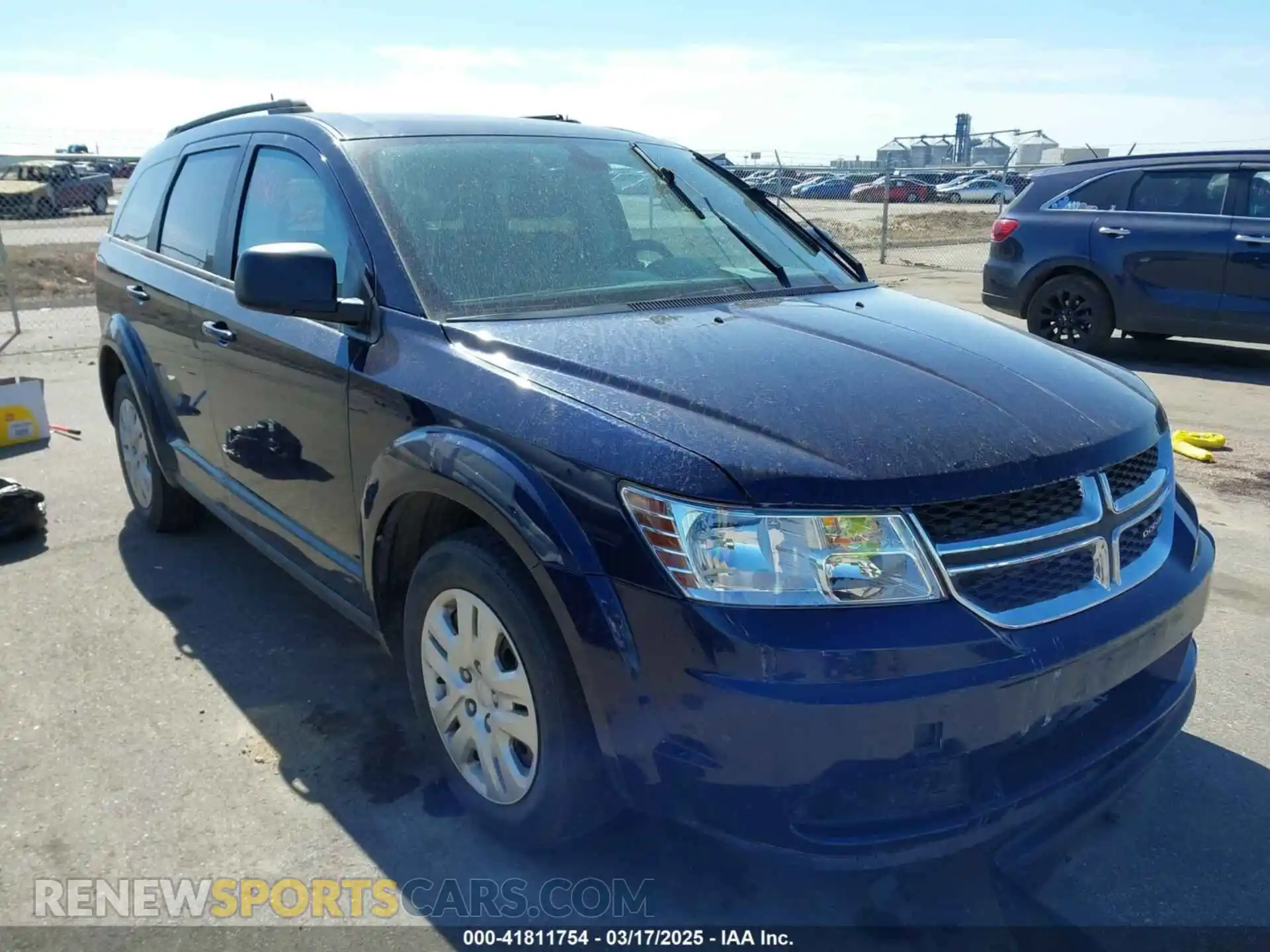 1 Photograph of a damaged car 3C4PDCAB4KT820768 DODGE JOURNEY 2019
