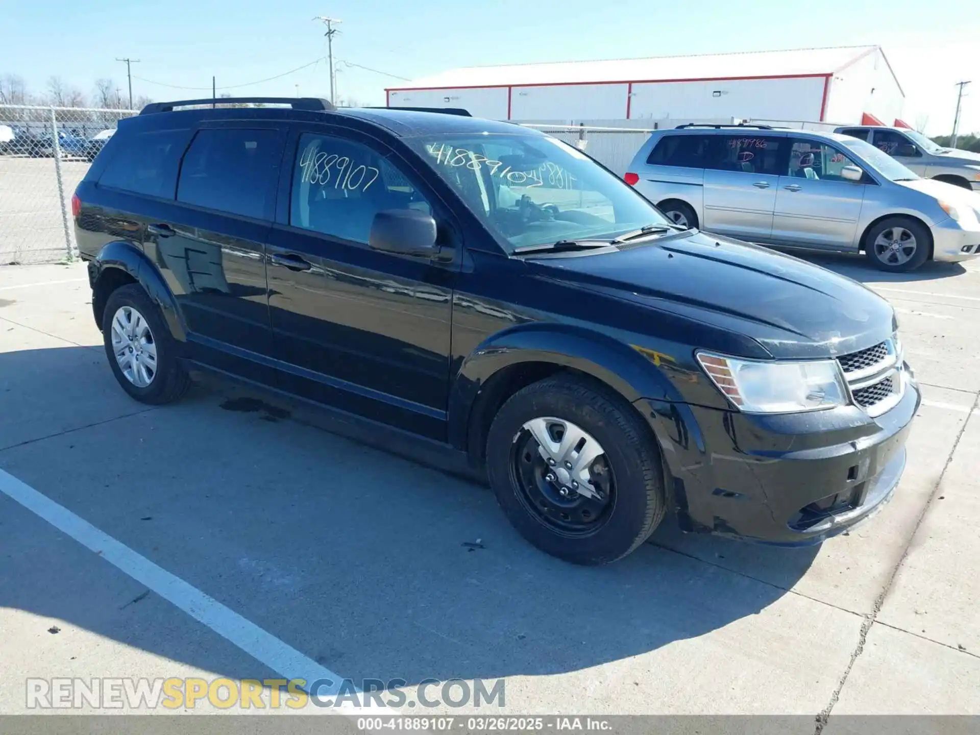 1 Photograph of a damaged car 3C4PDCAB5KT852984 DODGE JOURNEY 2019