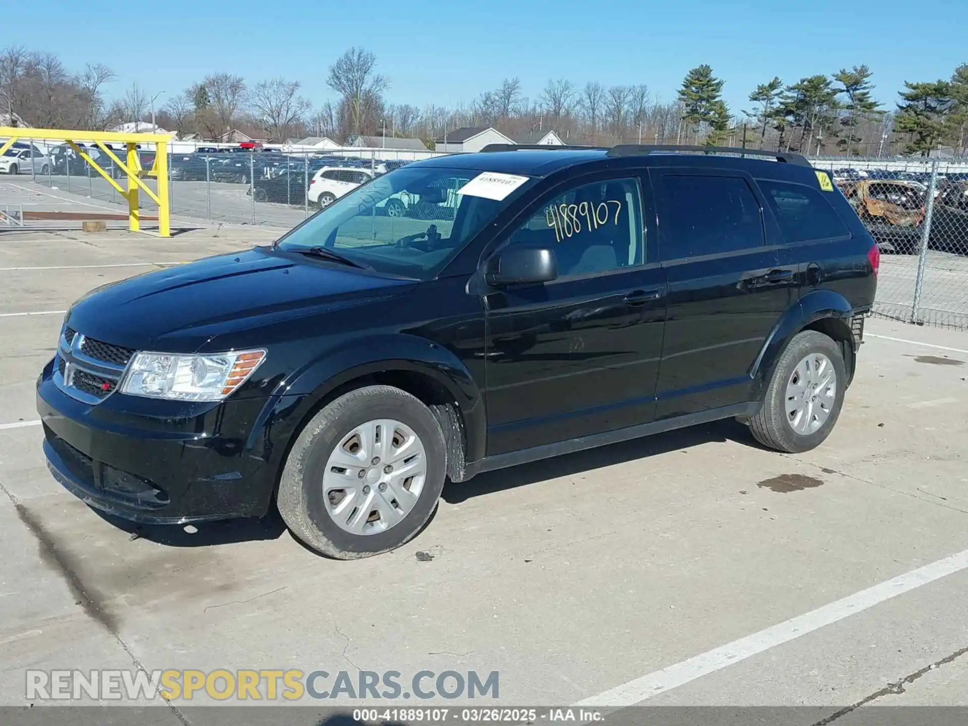 2 Photograph of a damaged car 3C4PDCAB5KT852984 DODGE JOURNEY 2019